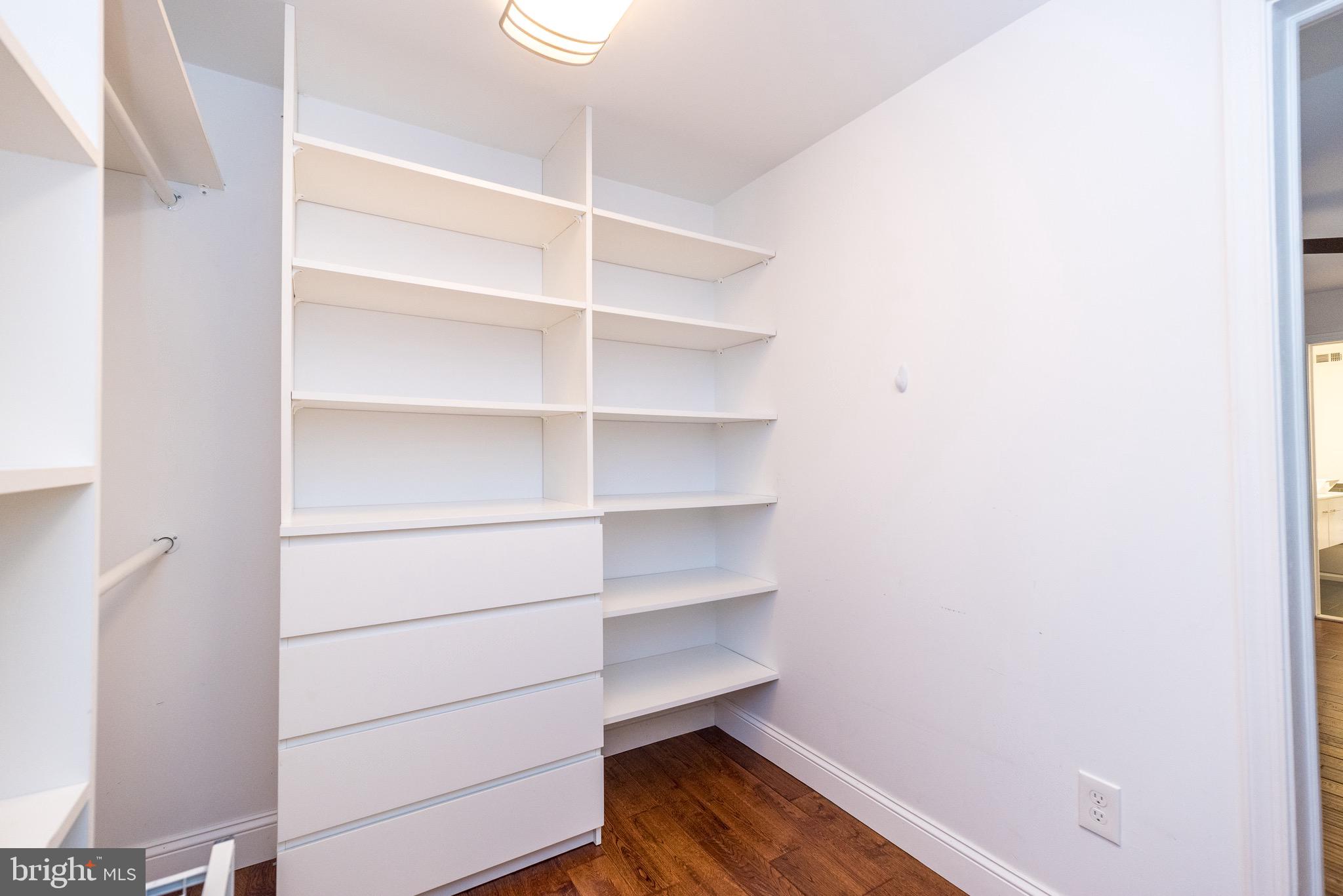 VALLEY VIEW ESTS - Residential