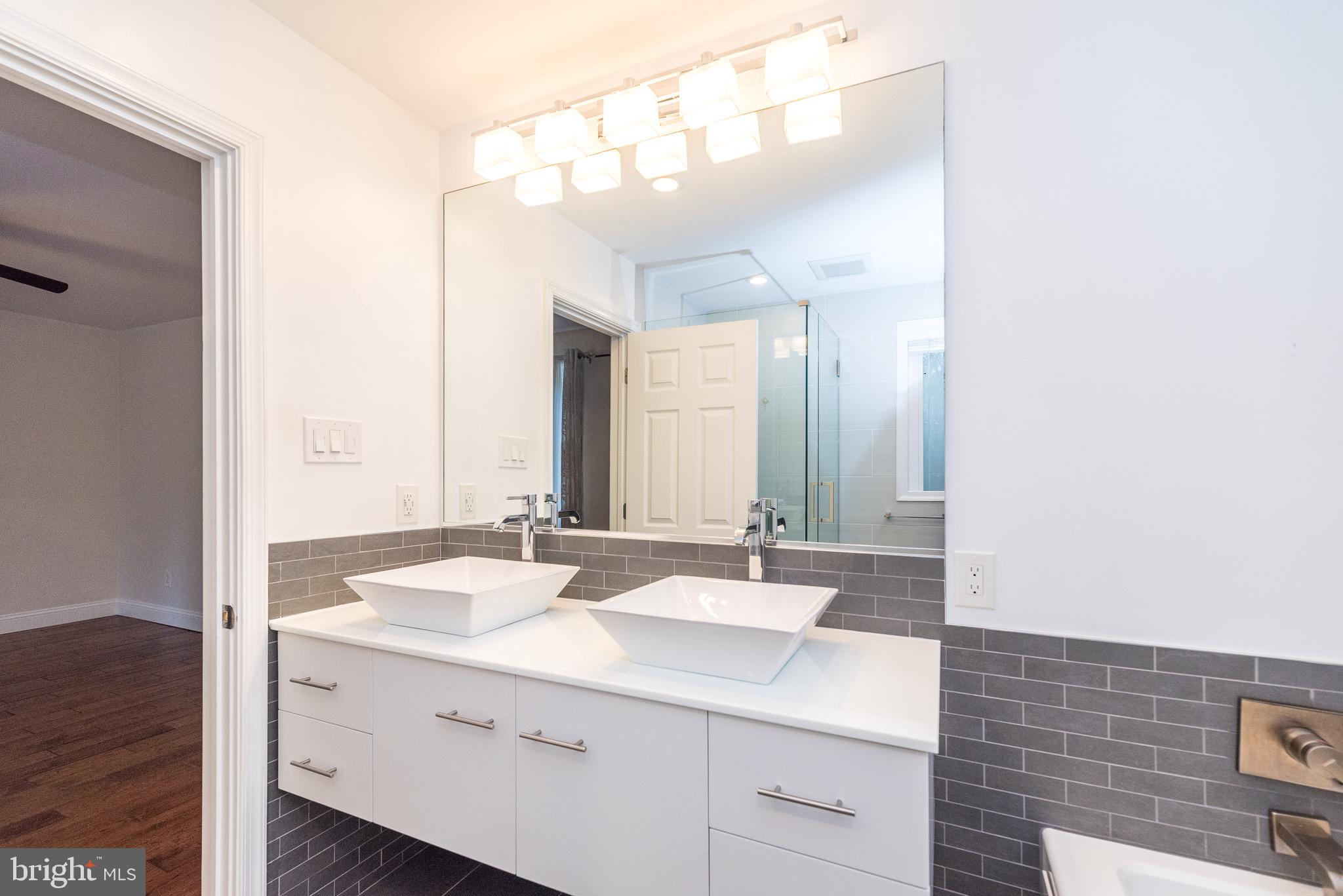 VALLEY VIEW ESTS - Residential