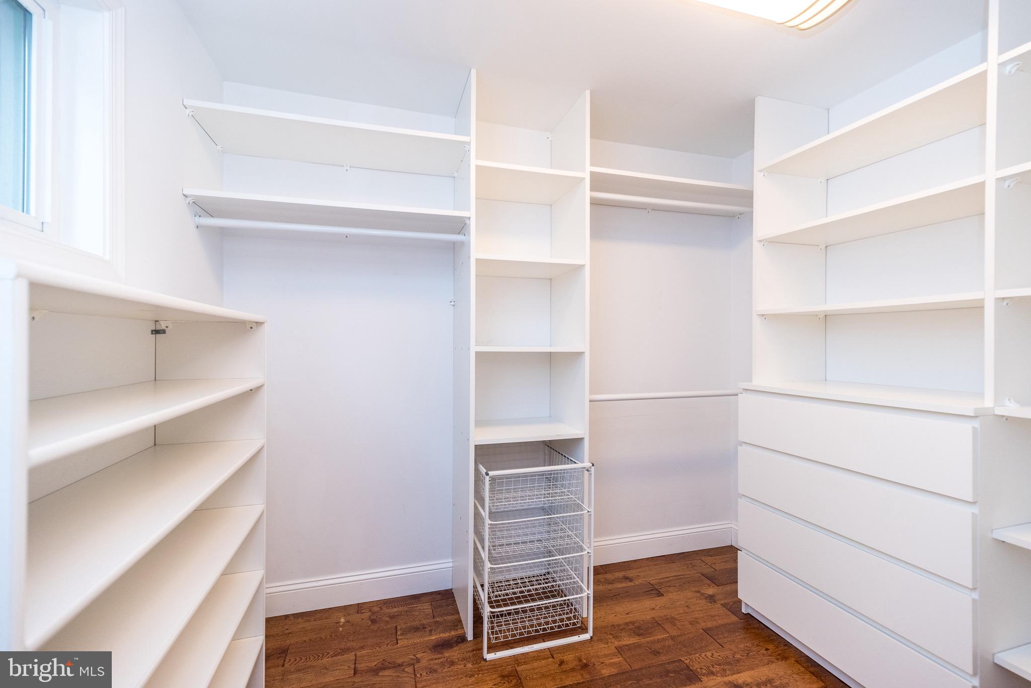 VALLEY VIEW ESTS - Residential