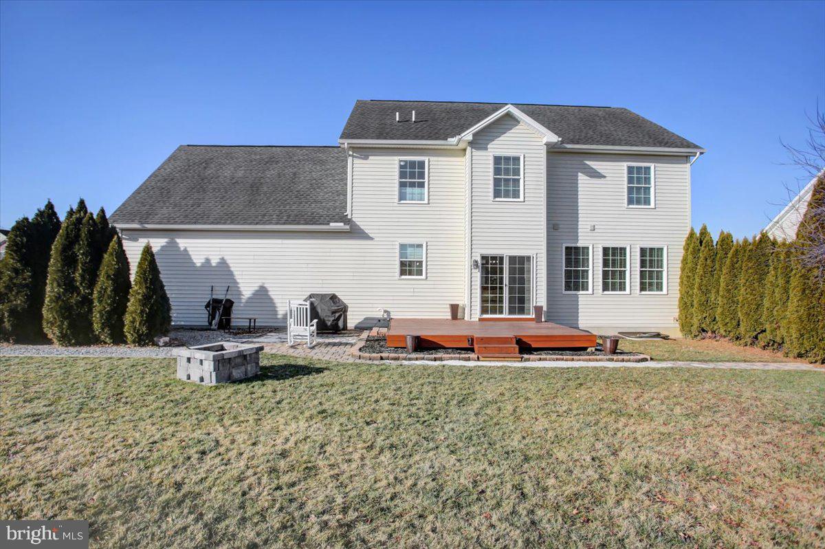 MEADOWBROOK FARMS - Residential