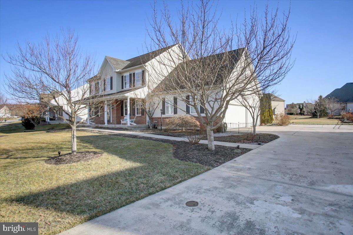 MEADOWBROOK FARMS - Residential