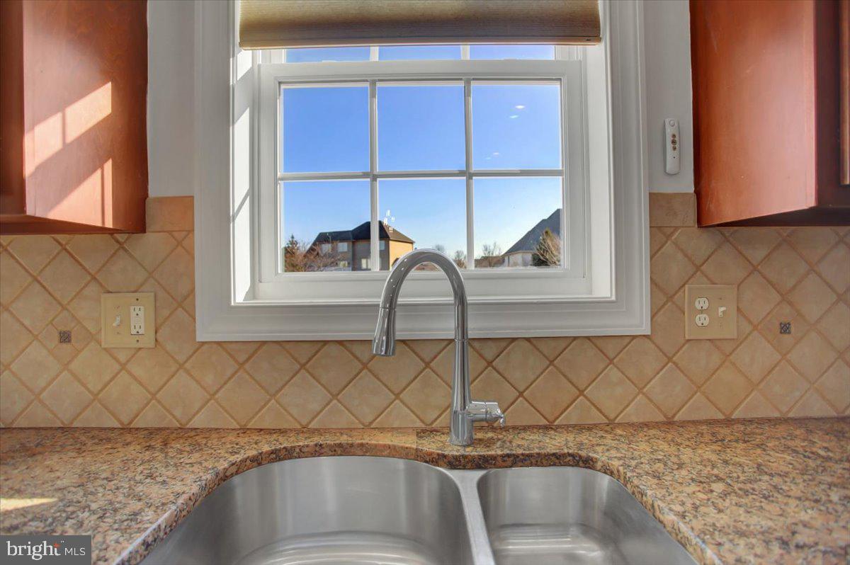 MEADOWBROOK FARMS - Residential