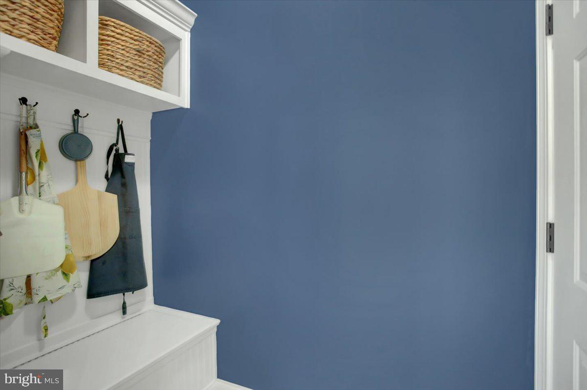 MEADOWBROOK FARMS - Residential