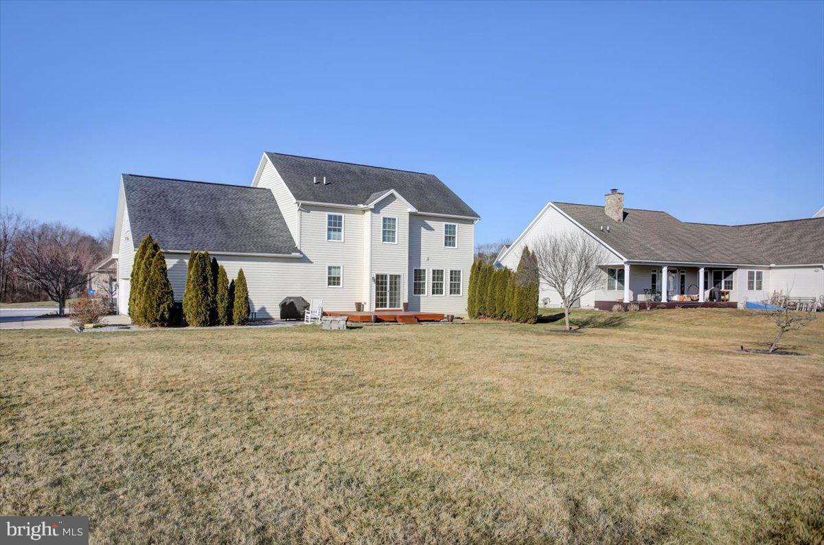 MEADOWBROOK FARMS - Residential