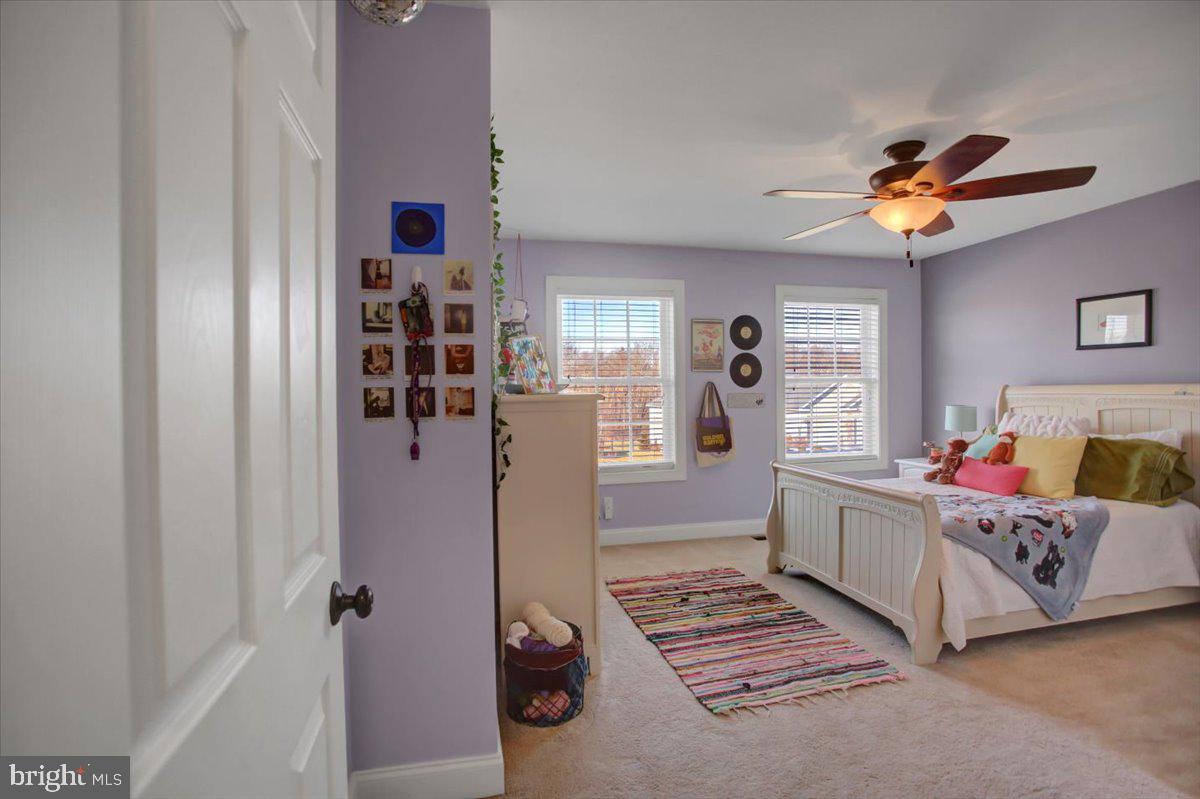 MEADOWBROOK FARMS - Residential