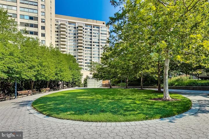 WILLOUGHBY OF CHEVY CHASE - Residential