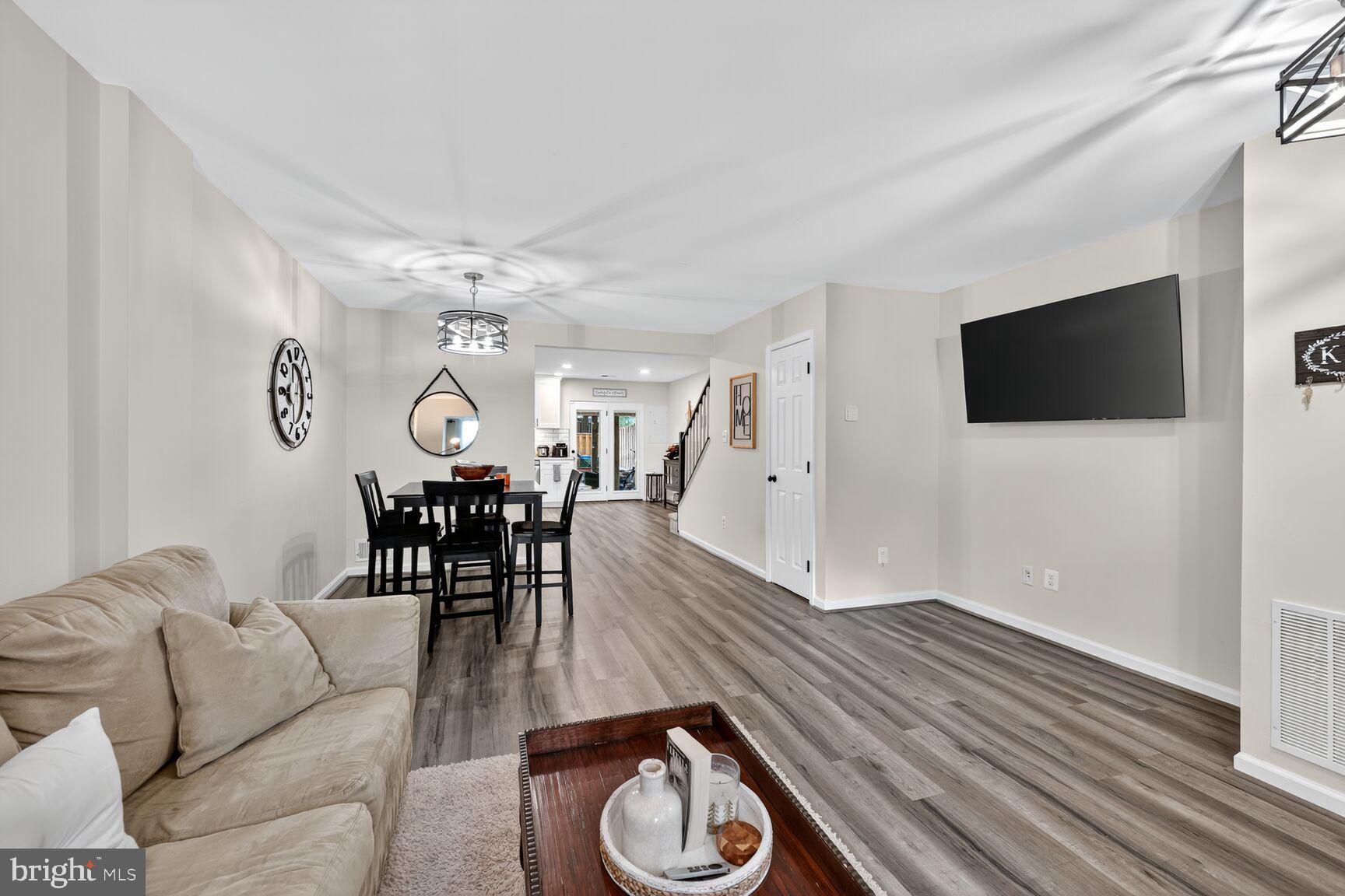 13486 GROUSERUN LANE