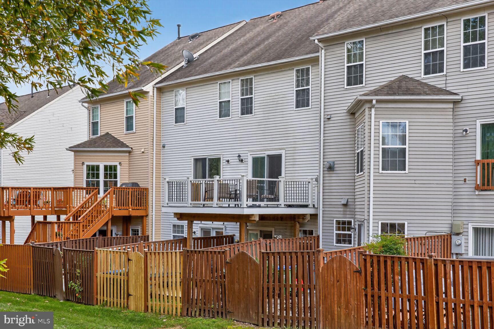 KINGSBROOKE - Residential Lease