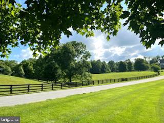 FRANCIS FARM - Residential
