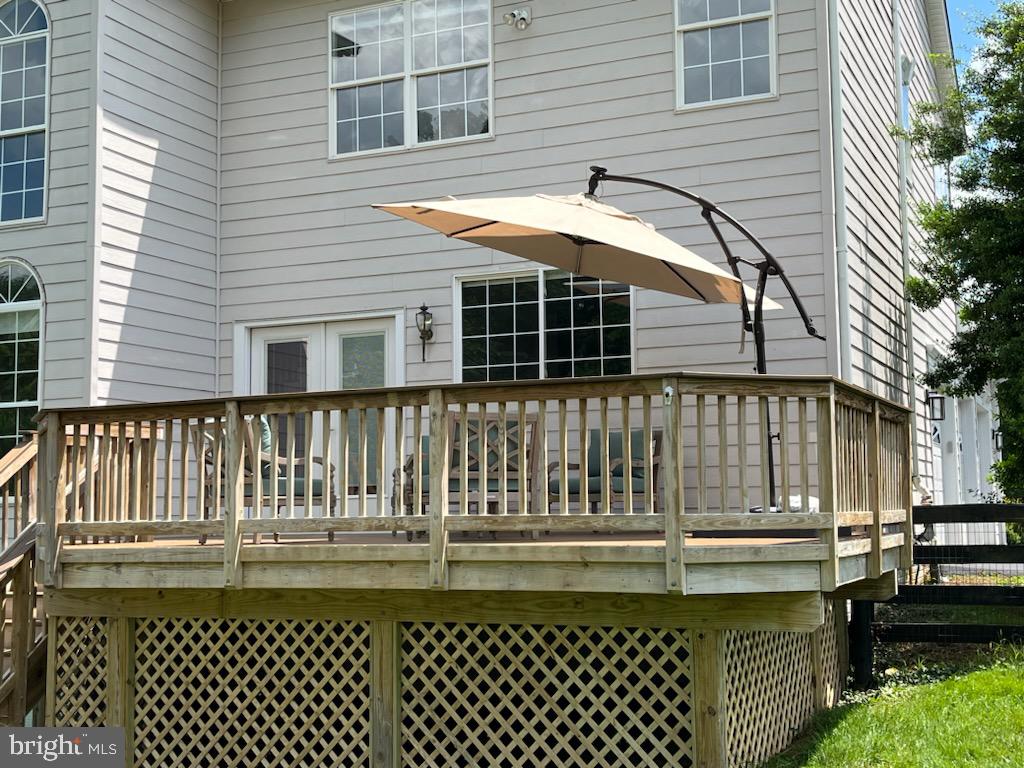 FRANCIS FARM - Residential