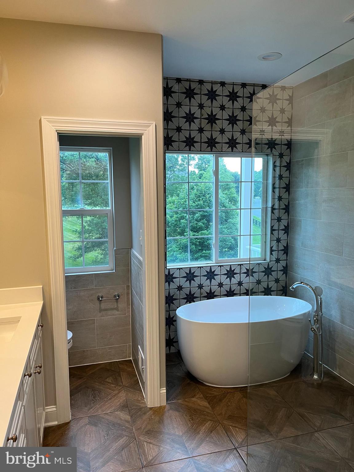 FRANCIS FARM - Residential