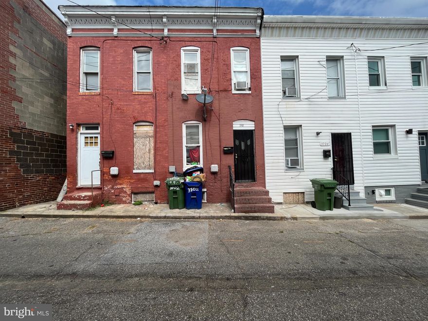 ONLINE AUCTION: Bidding begins 11/12/2024 @ 10:00 AM. Bidding ends 11/14/2024 @ 11:00 AM. List Price is Suggested Opening Bid. 2 Story Townhouse located in the Highlandtown area of Baltimore City. Residents can enjoy the nearby attractions such as Patterson Park, The Shops at Canton Crossing, The Markets at Highlandtown, & John Hopkins Bayview Medical Center. Easy Access to Major Traffic Arteries 895 & Fleet St. Property is Occupied.  Deposit: $7,500.
