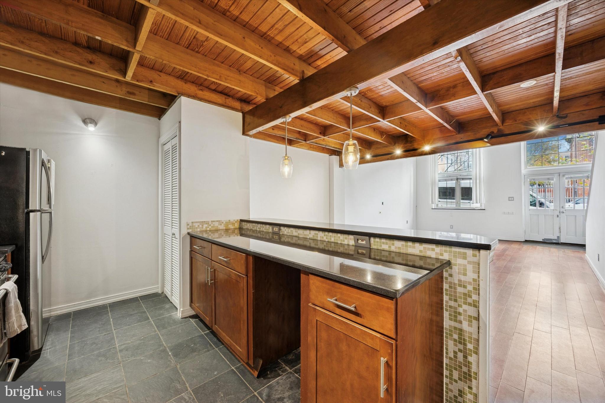 FAIRMOUNT - Residential