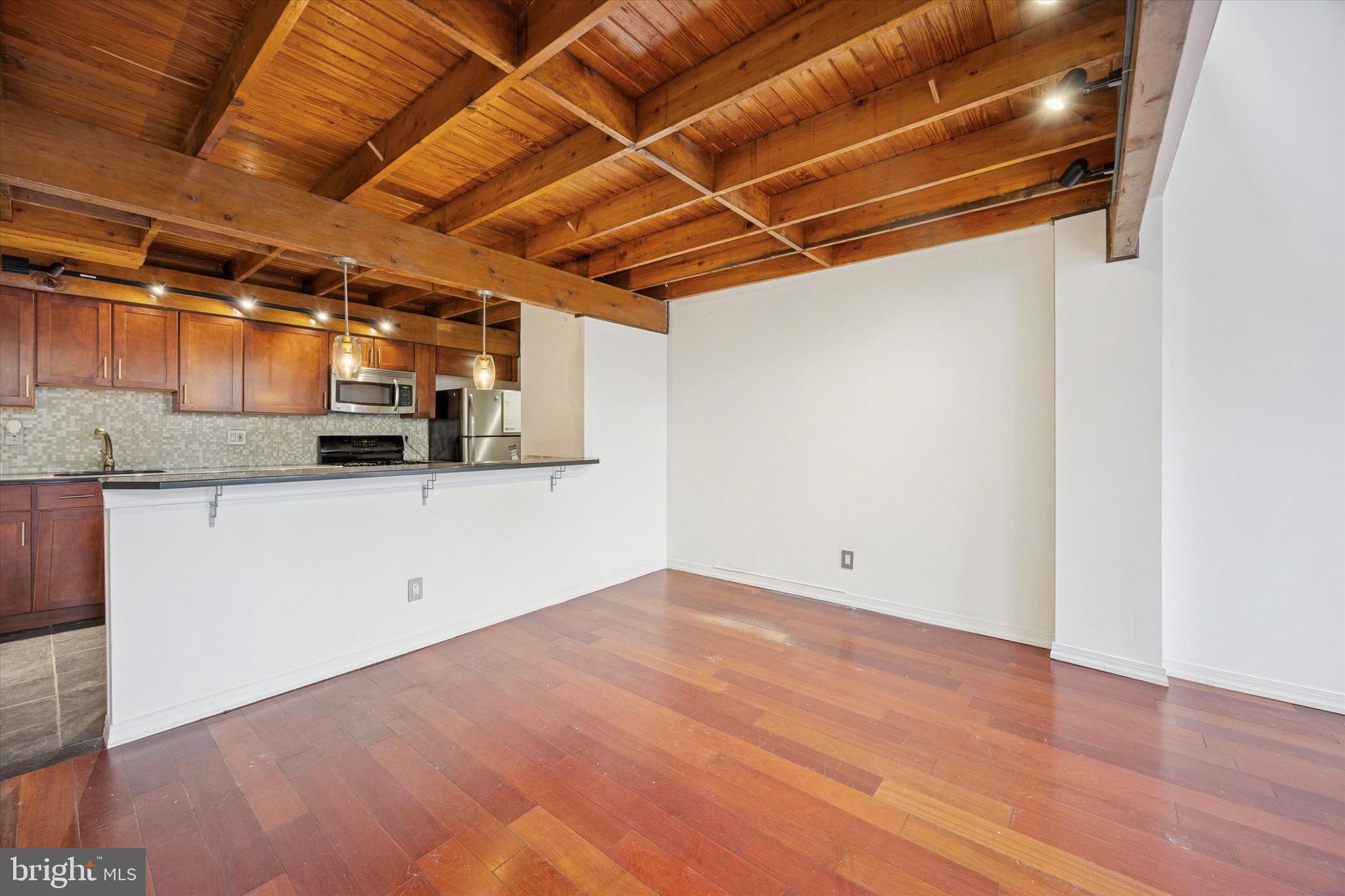 FAIRMOUNT - Residential