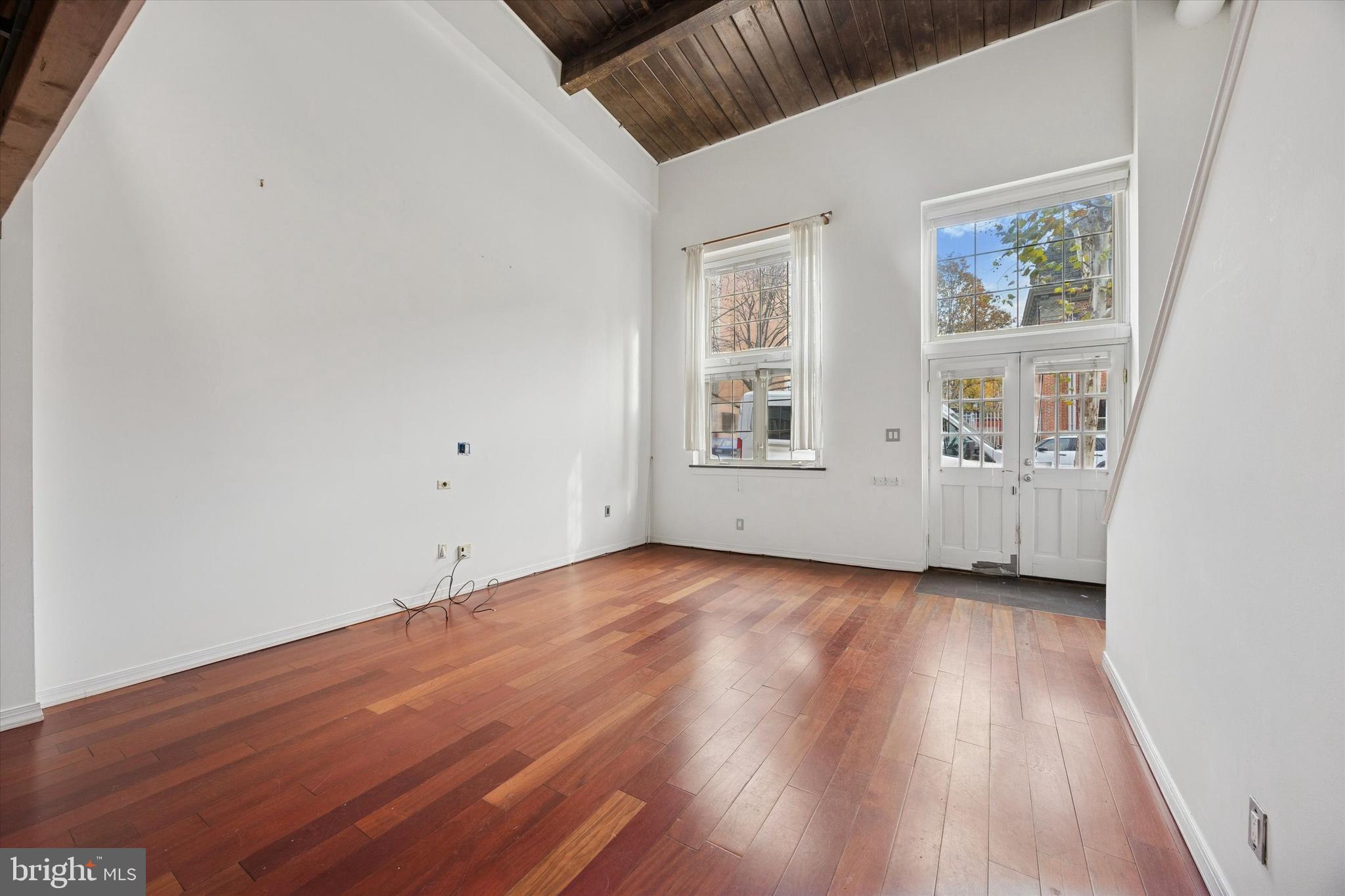 FAIRMOUNT - Residential