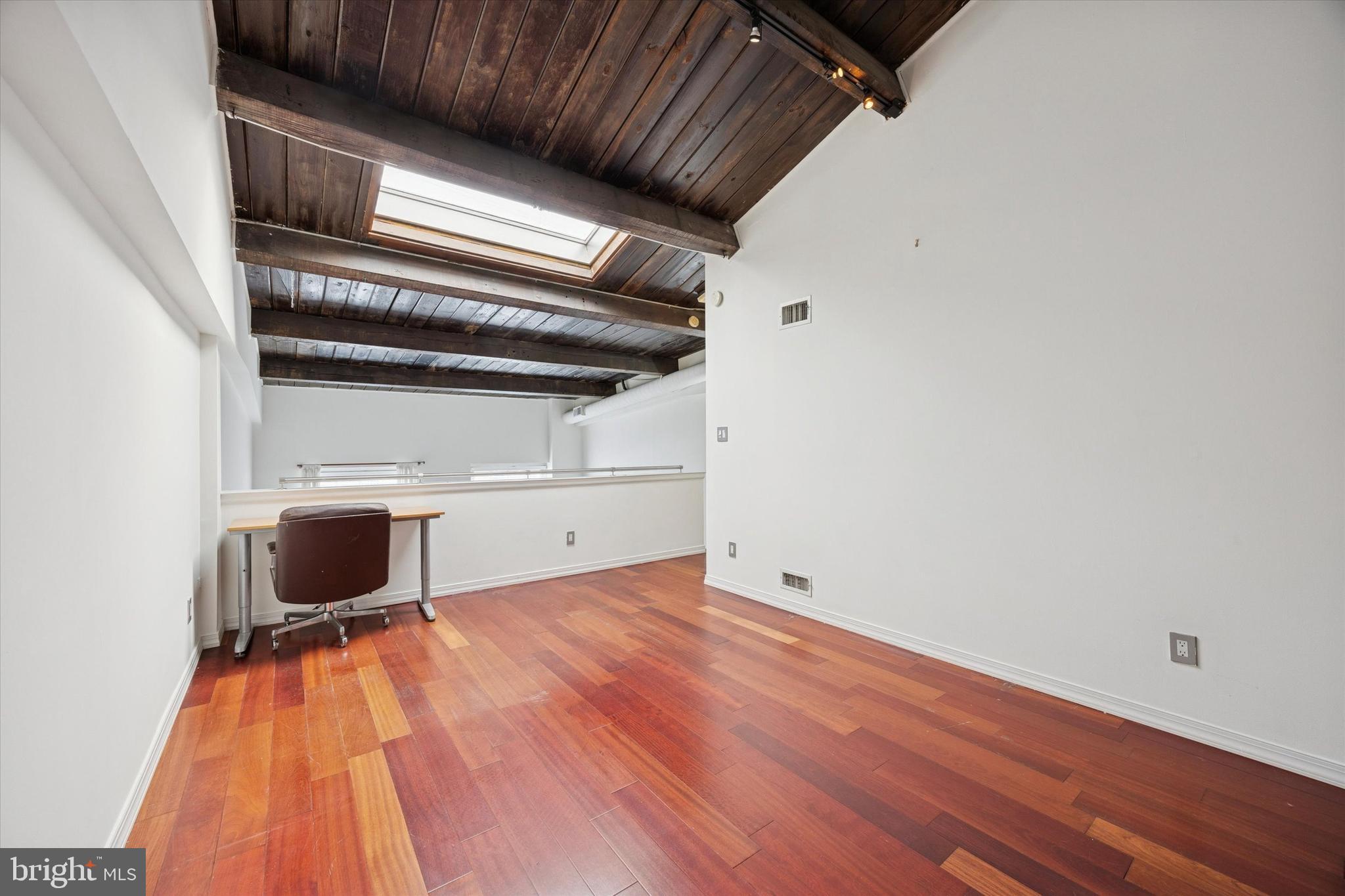 FAIRMOUNT - Residential