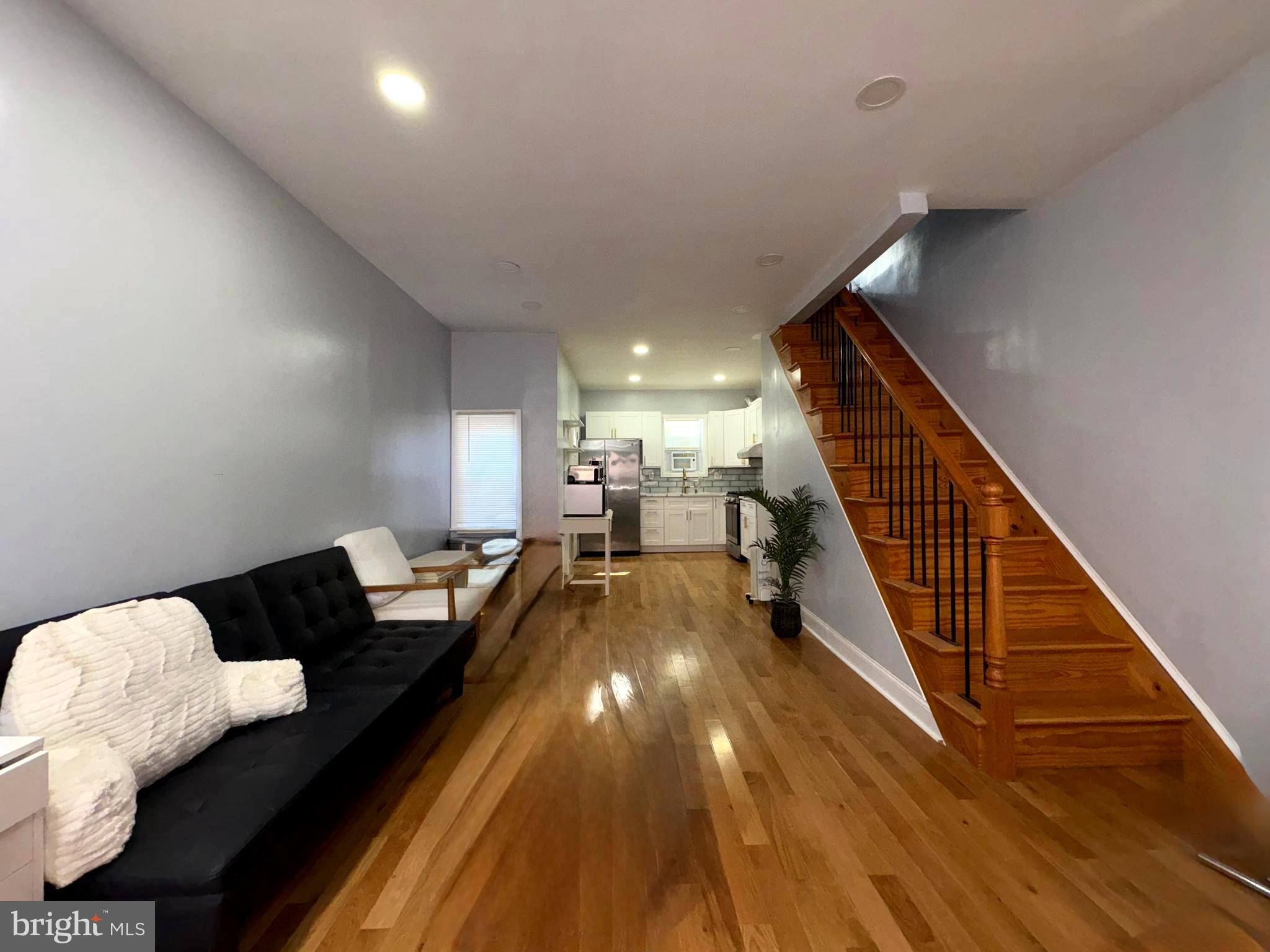 PORT RICHMOND - Residential