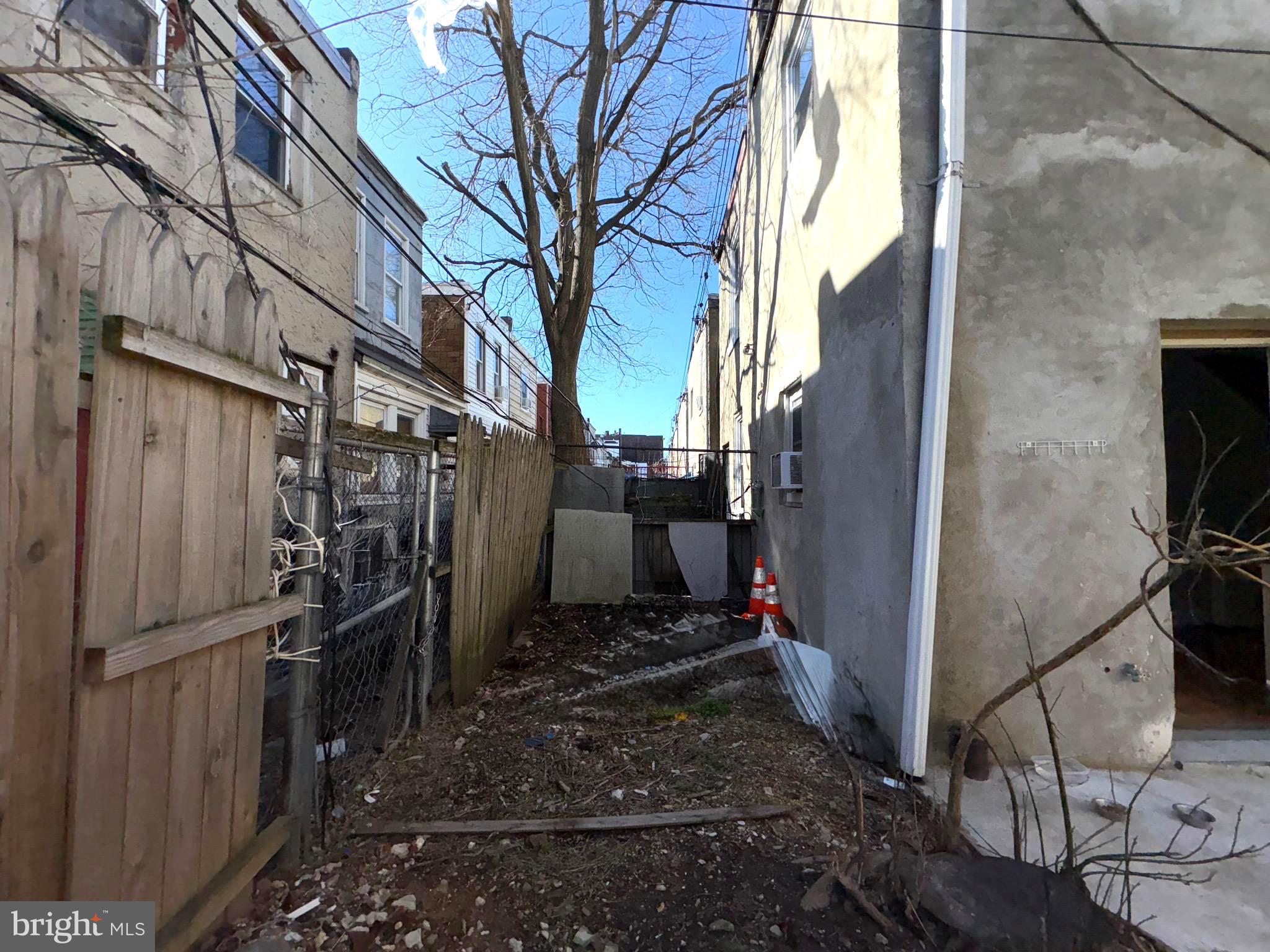 PORT RICHMOND - Residential