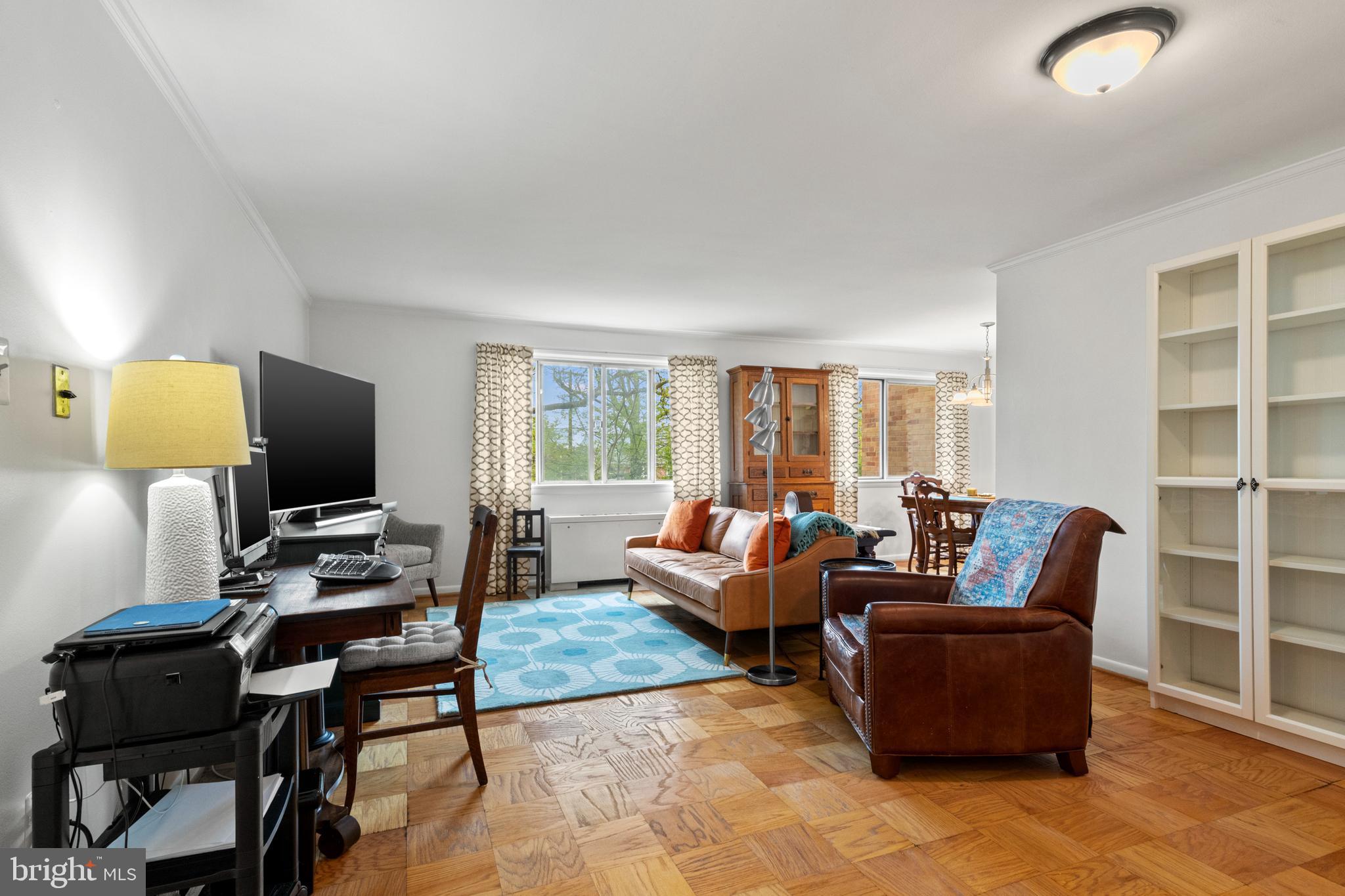 COLUMBIA KNOLL - Residential