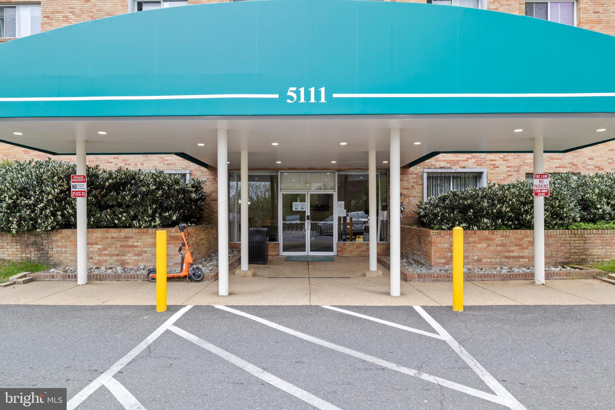 COLUMBIA KNOLL - Residential