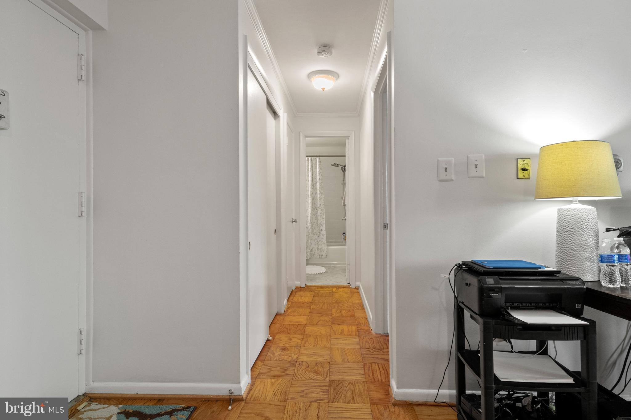 COLUMBIA KNOLL - Residential