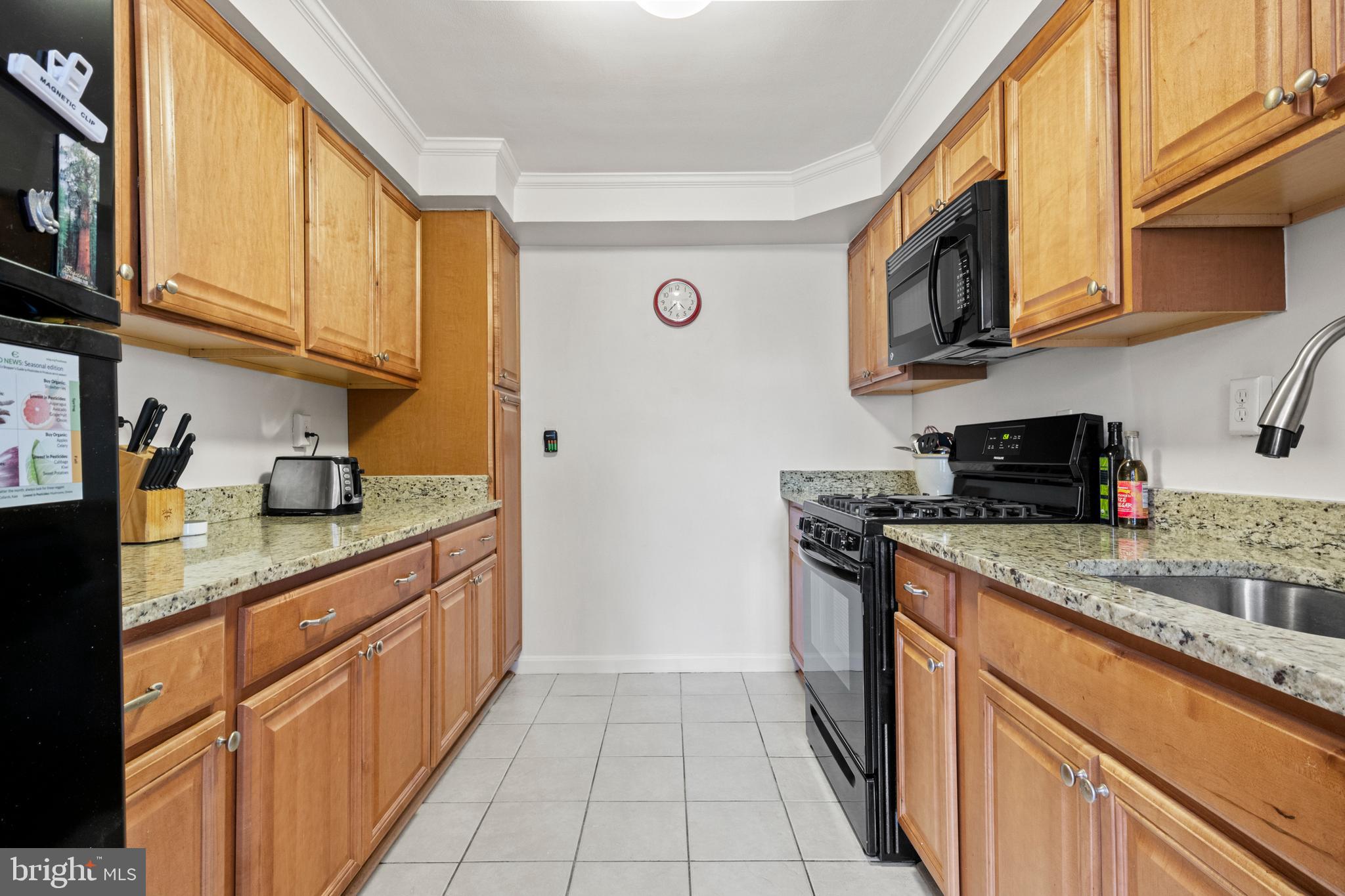 COLUMBIA KNOLL - Residential