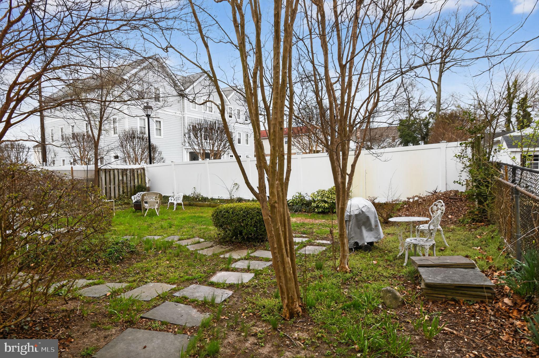 NORTH CHESAPEAKE BEACH - Residential