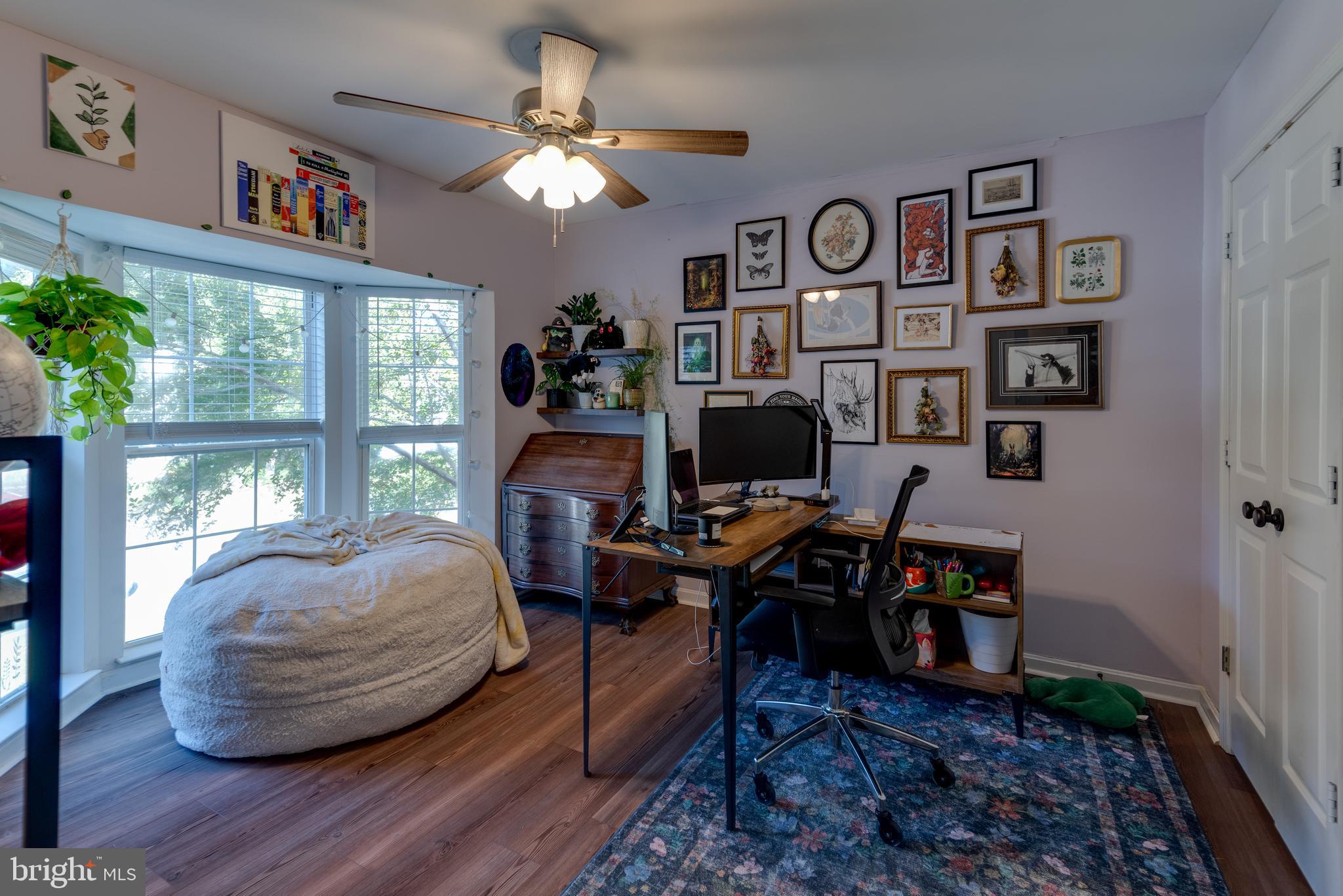 HUNTING QUARTERS - Residential