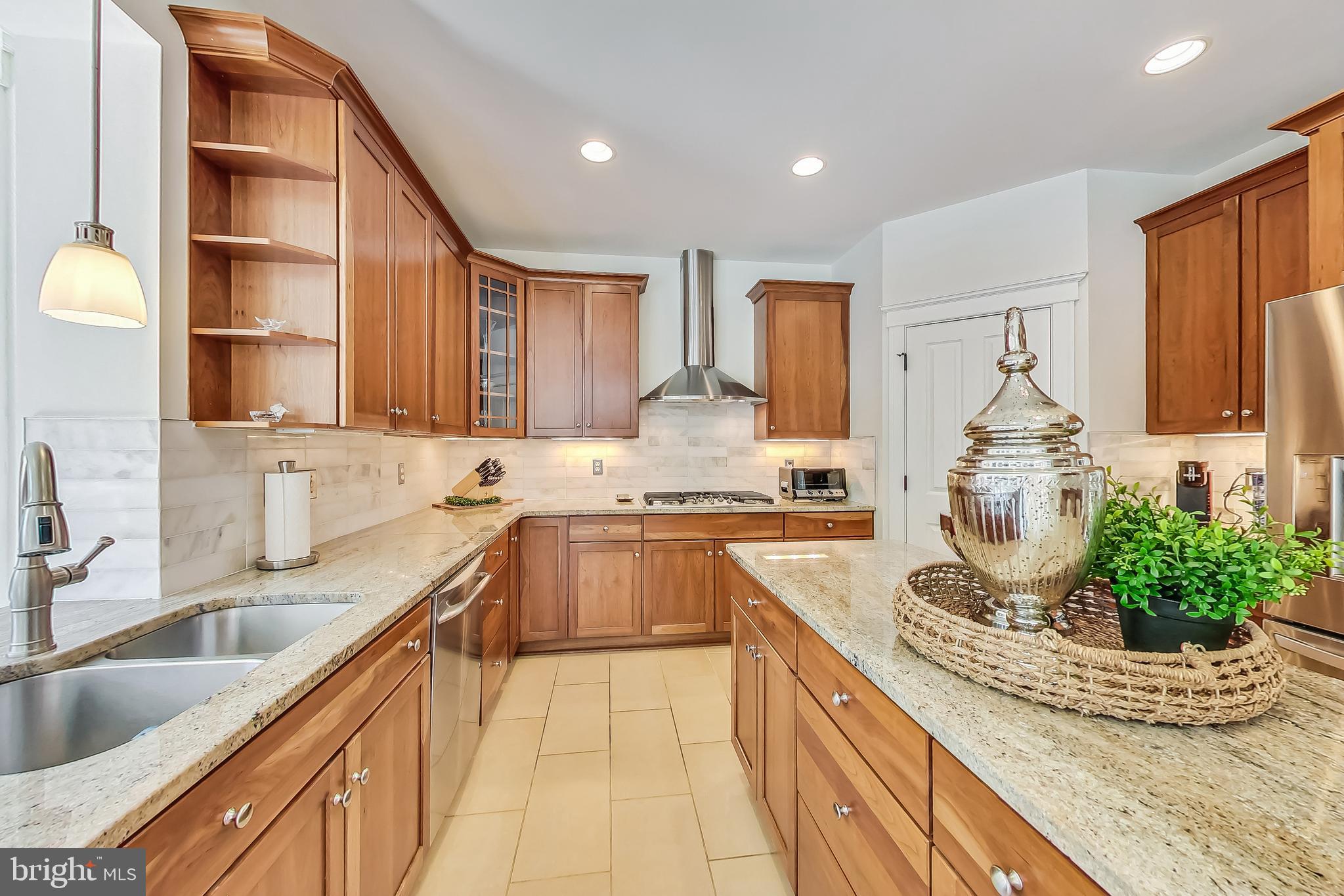 VIENNA WOODS - Residential