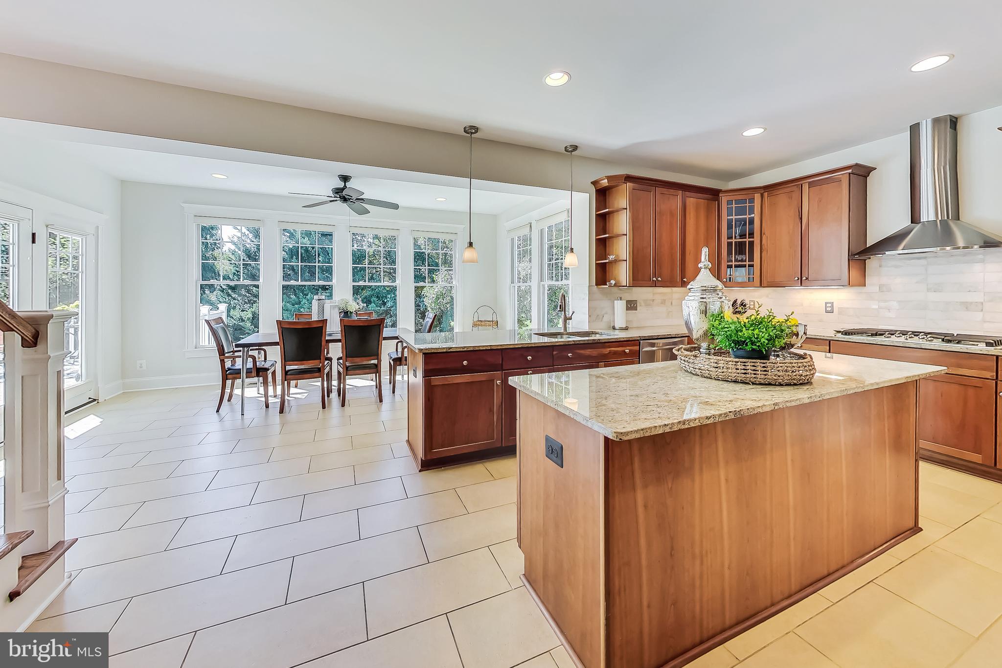 VIENNA WOODS - Residential