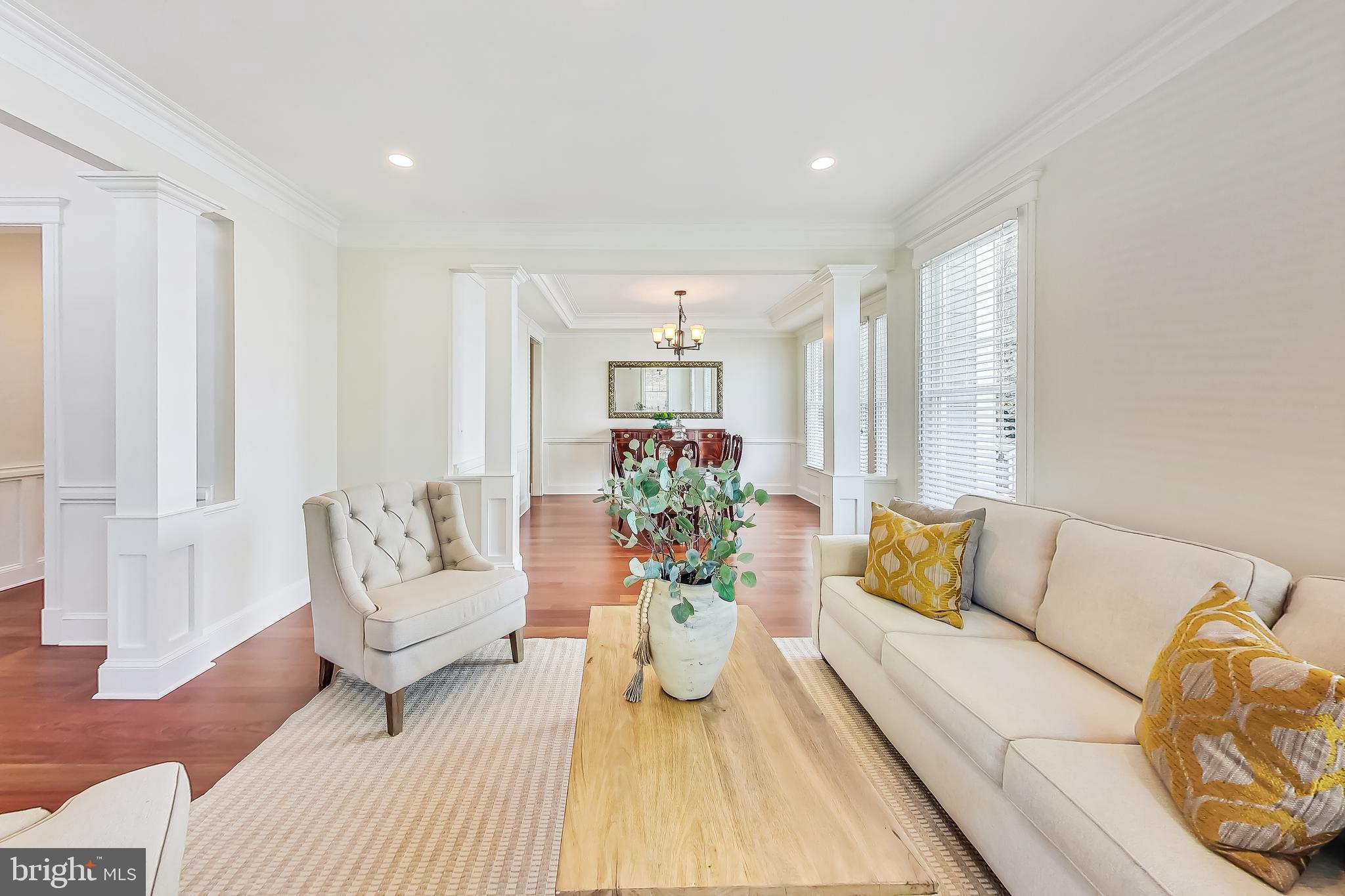 VIENNA WOODS - Residential