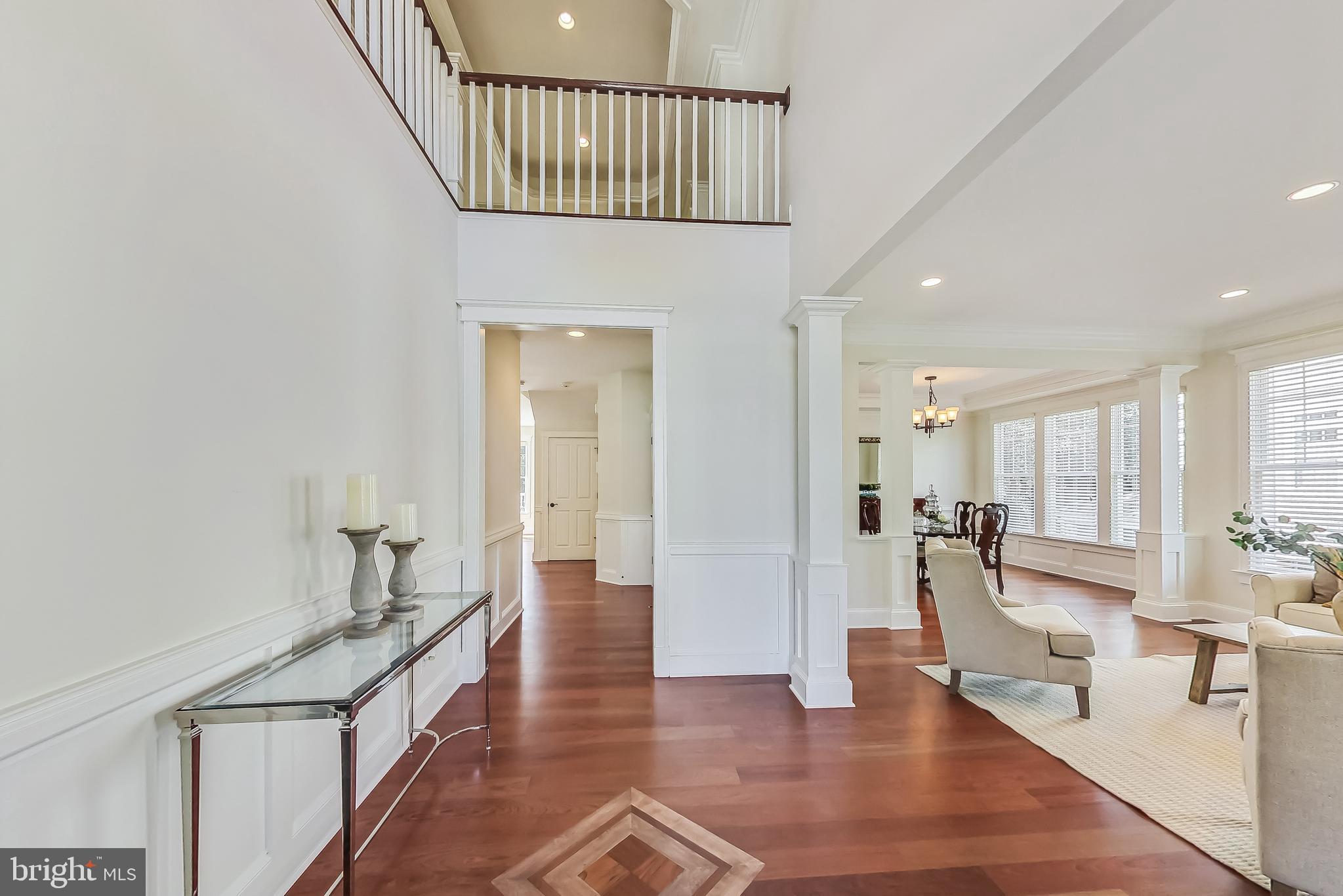 VIENNA WOODS - Residential