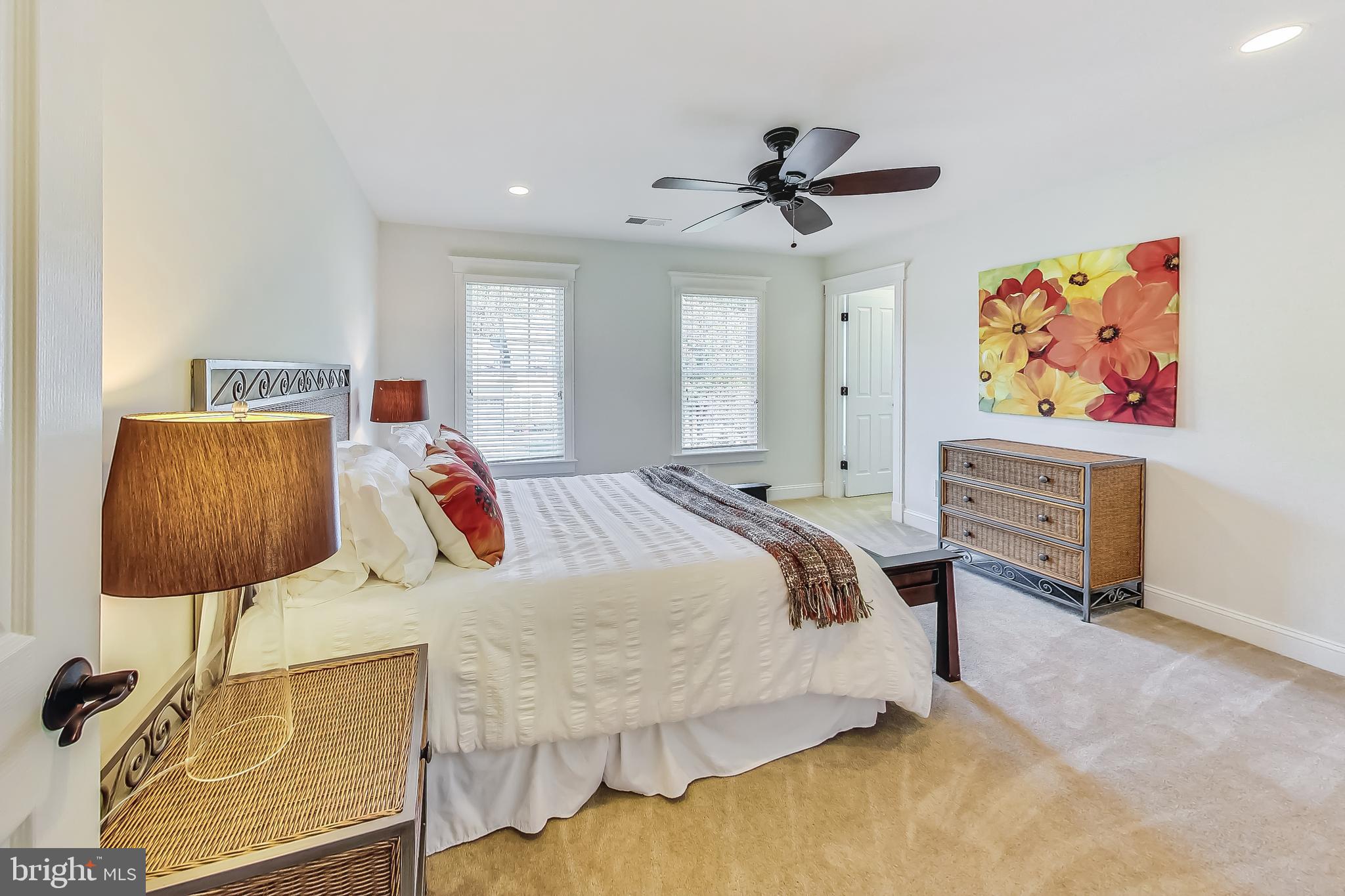 VIENNA WOODS - Residential