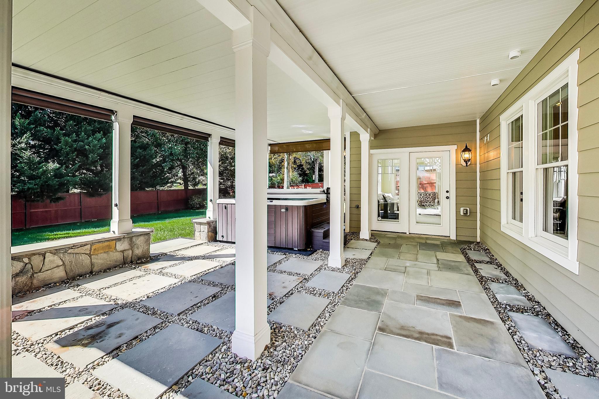 VIENNA WOODS - Residential