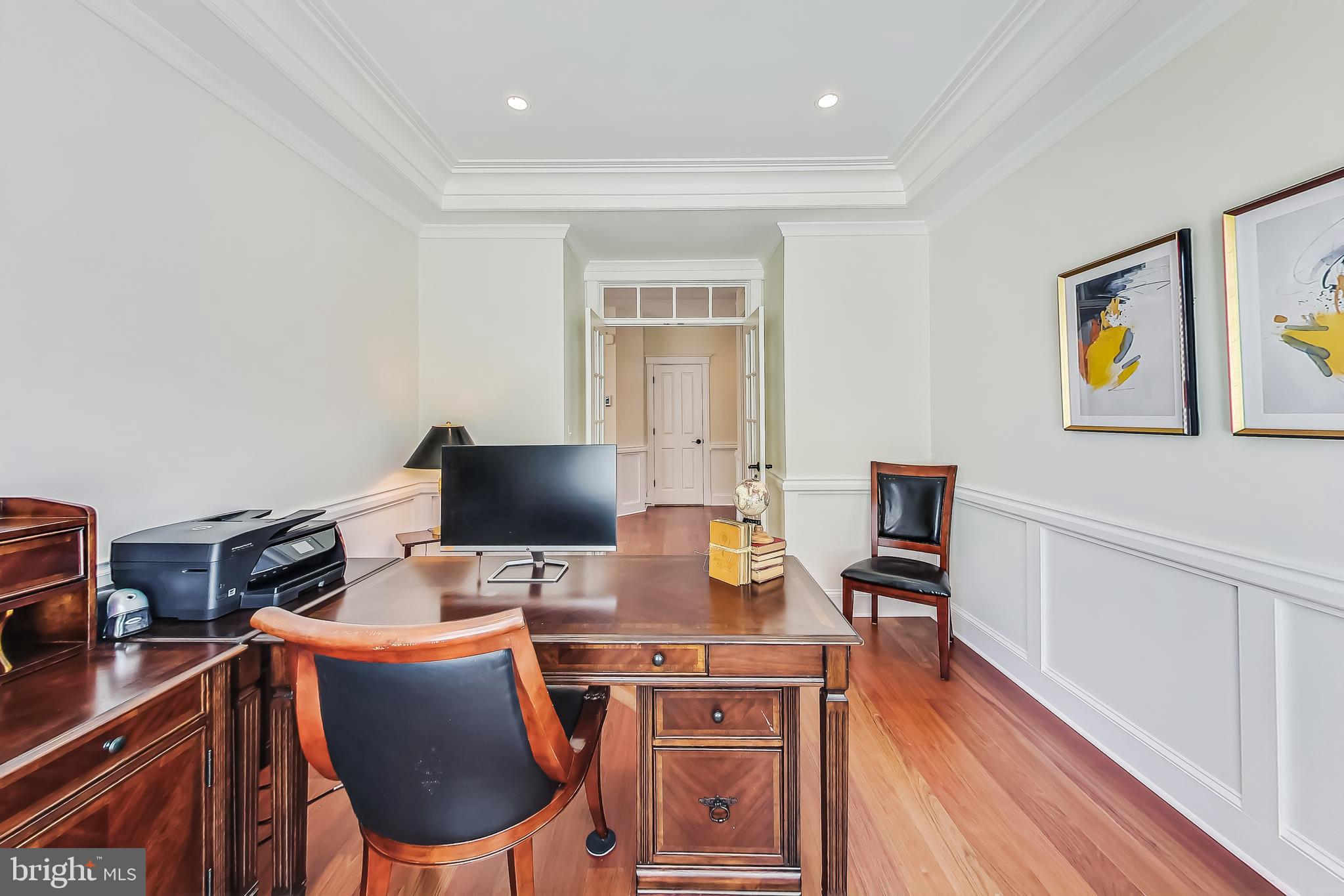 VIENNA WOODS - Residential