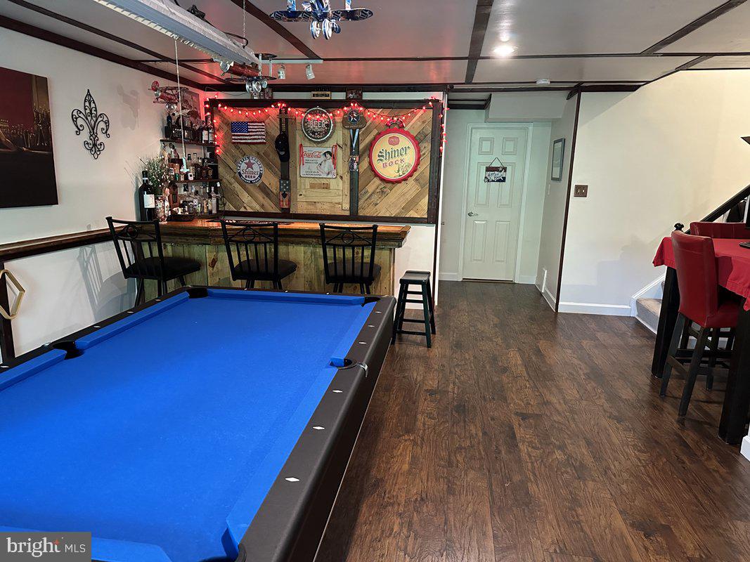 FOREST VIEW - Residential Lease