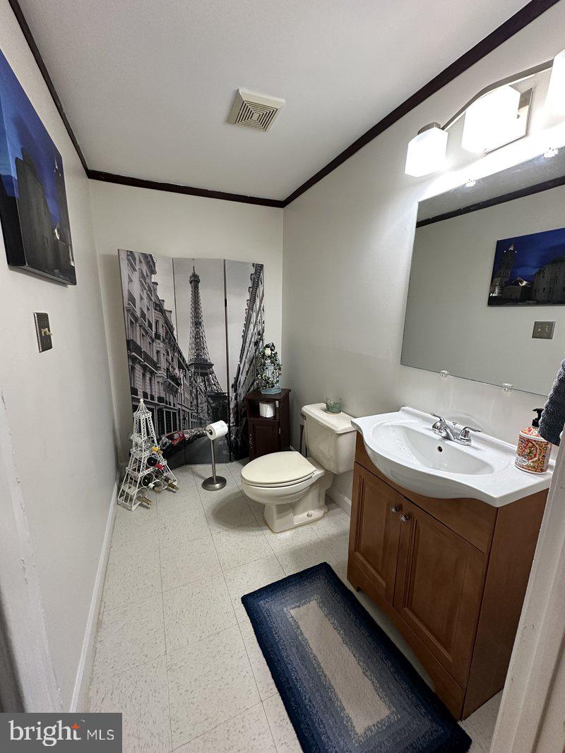 FOREST VIEW - Residential Lease