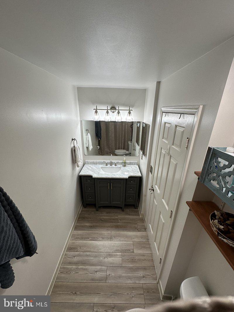 FOREST VIEW - Residential Lease