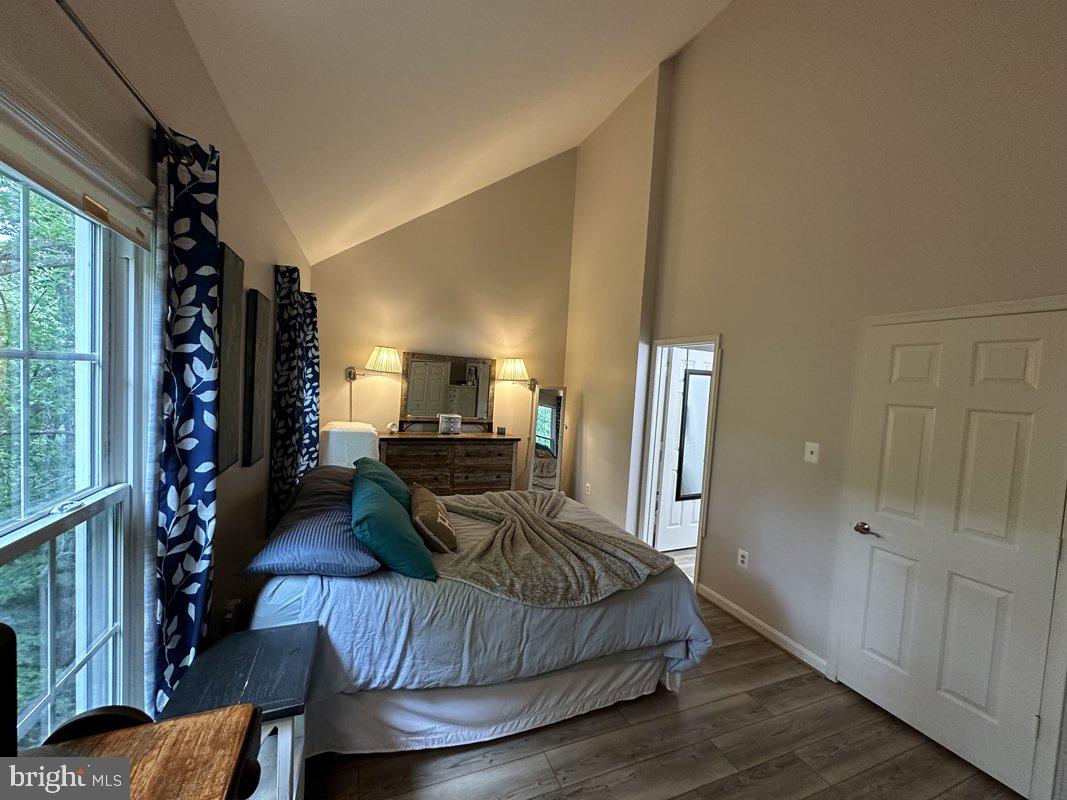 FOREST VIEW - Residential Lease