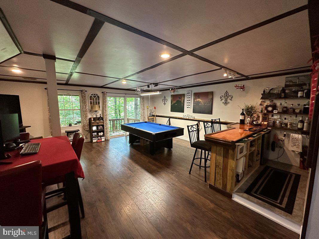 FOREST VIEW - Residential Lease