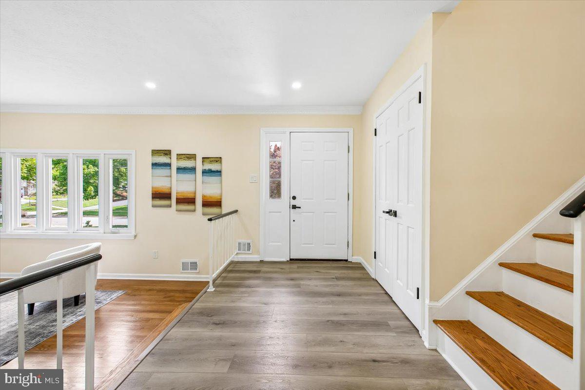 1705 CRESTVIEW