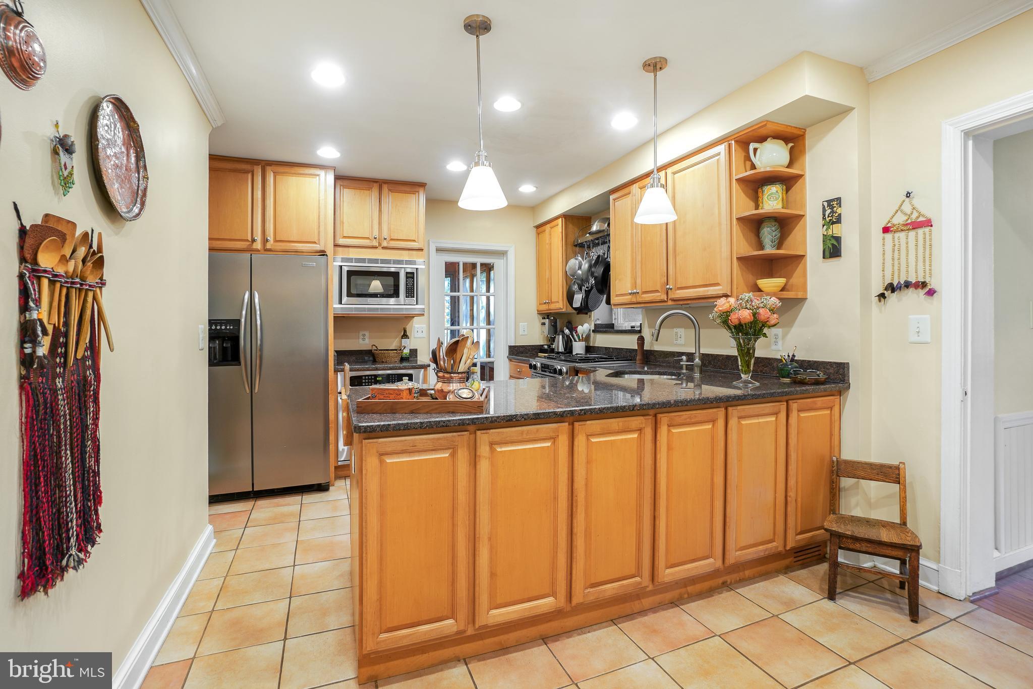 2907 FORSYTHE AVENUE