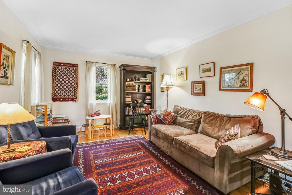 Photo of 2907 Forsythe Avenue, SILVER SPRING, MD 20910 (MLS # MDMC2205378)