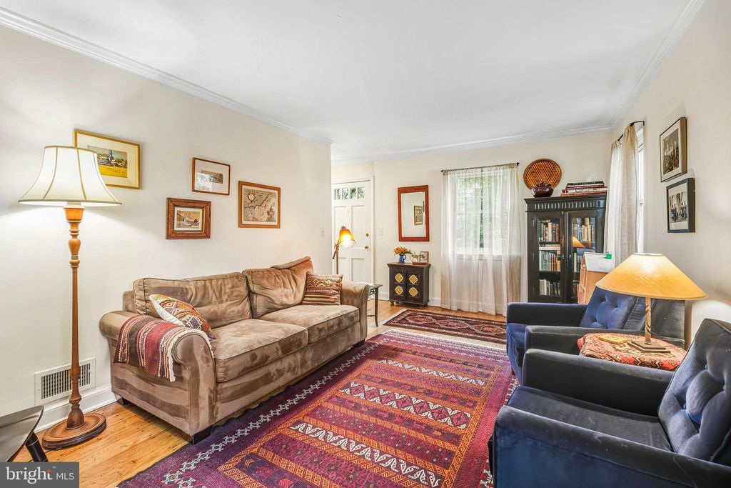 Photo of 2907 Forsythe Avenue, SILVER SPRING, MD 20910 (MLS # MDMC2205378)