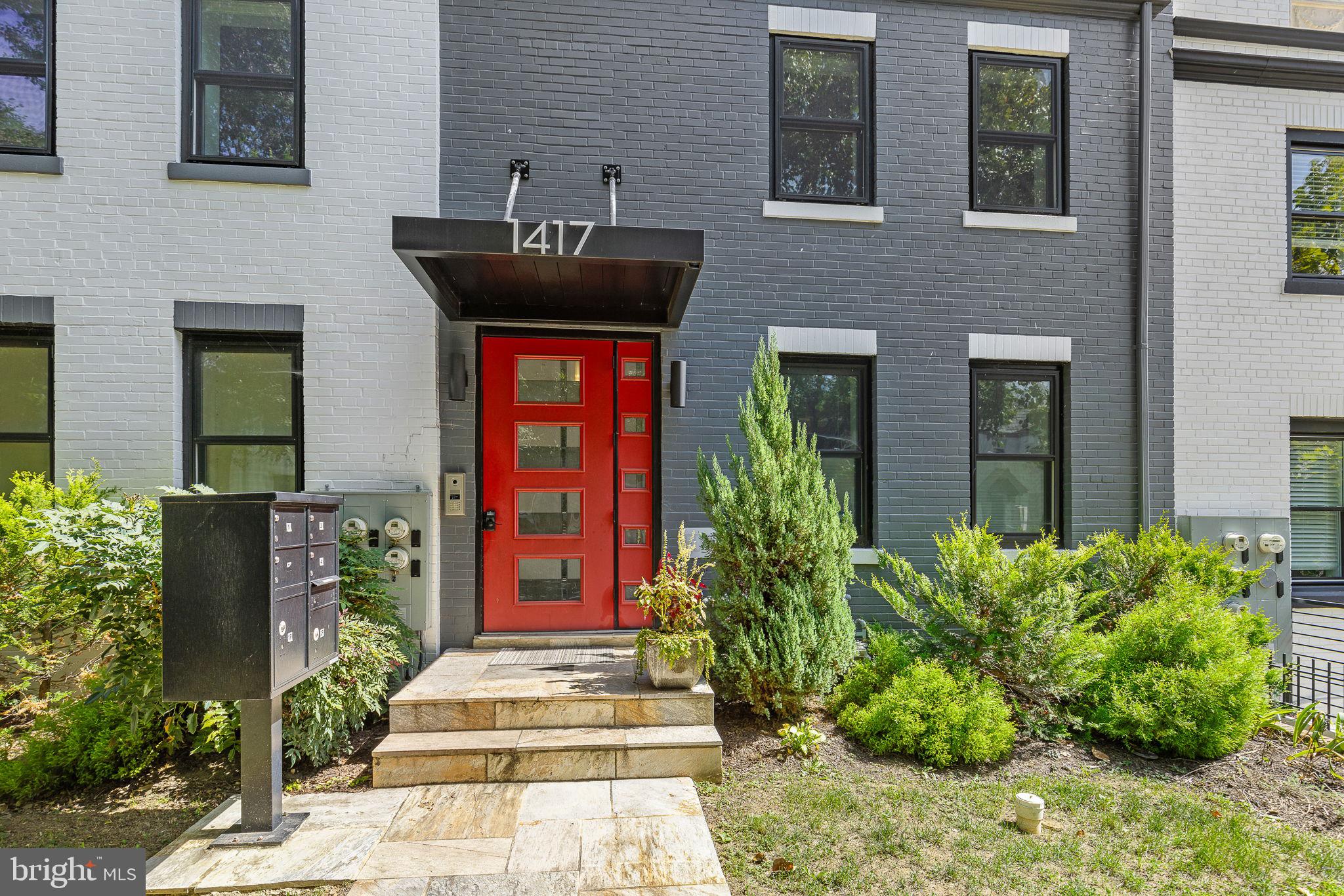 1417 STAPLES STREET NE 201