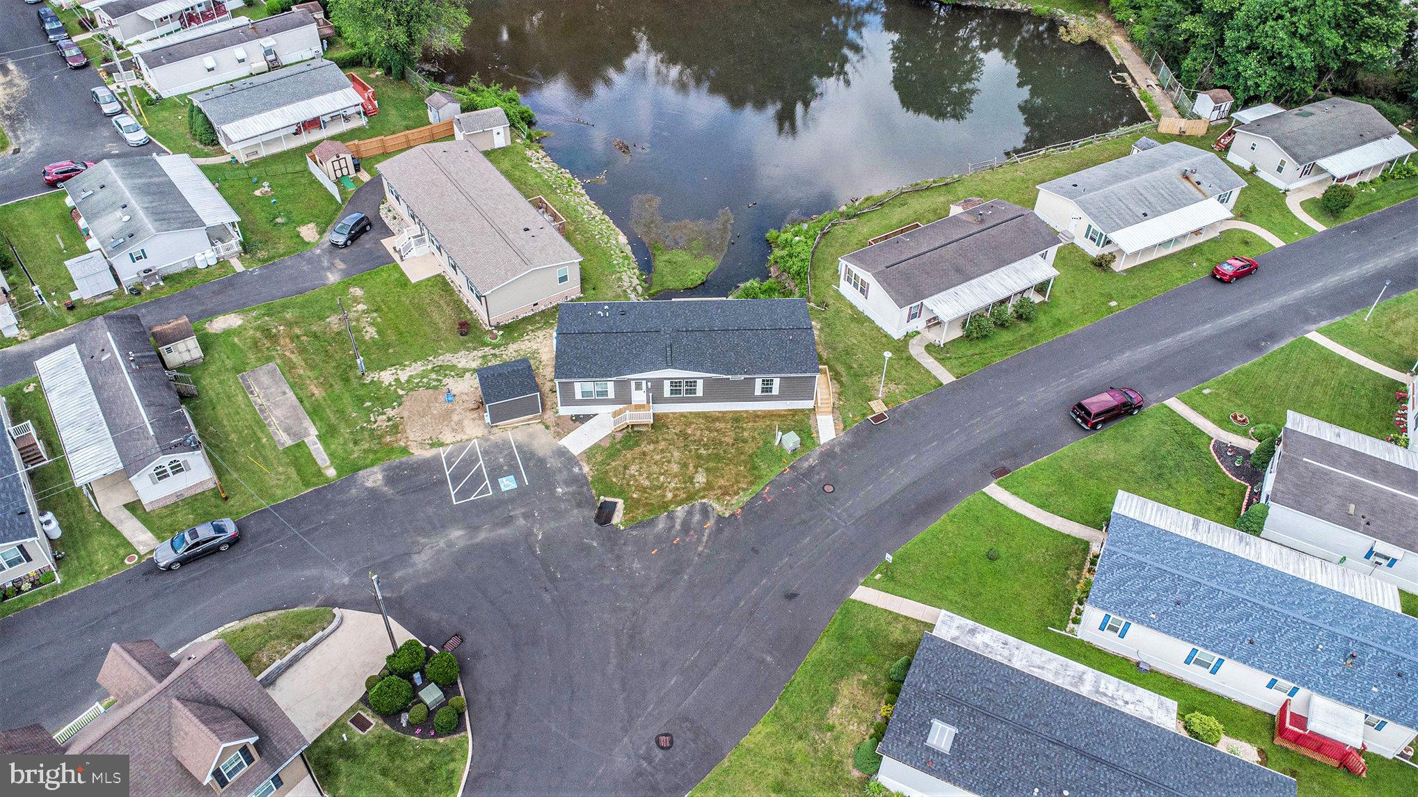 VILLAGE GREEN - Residential