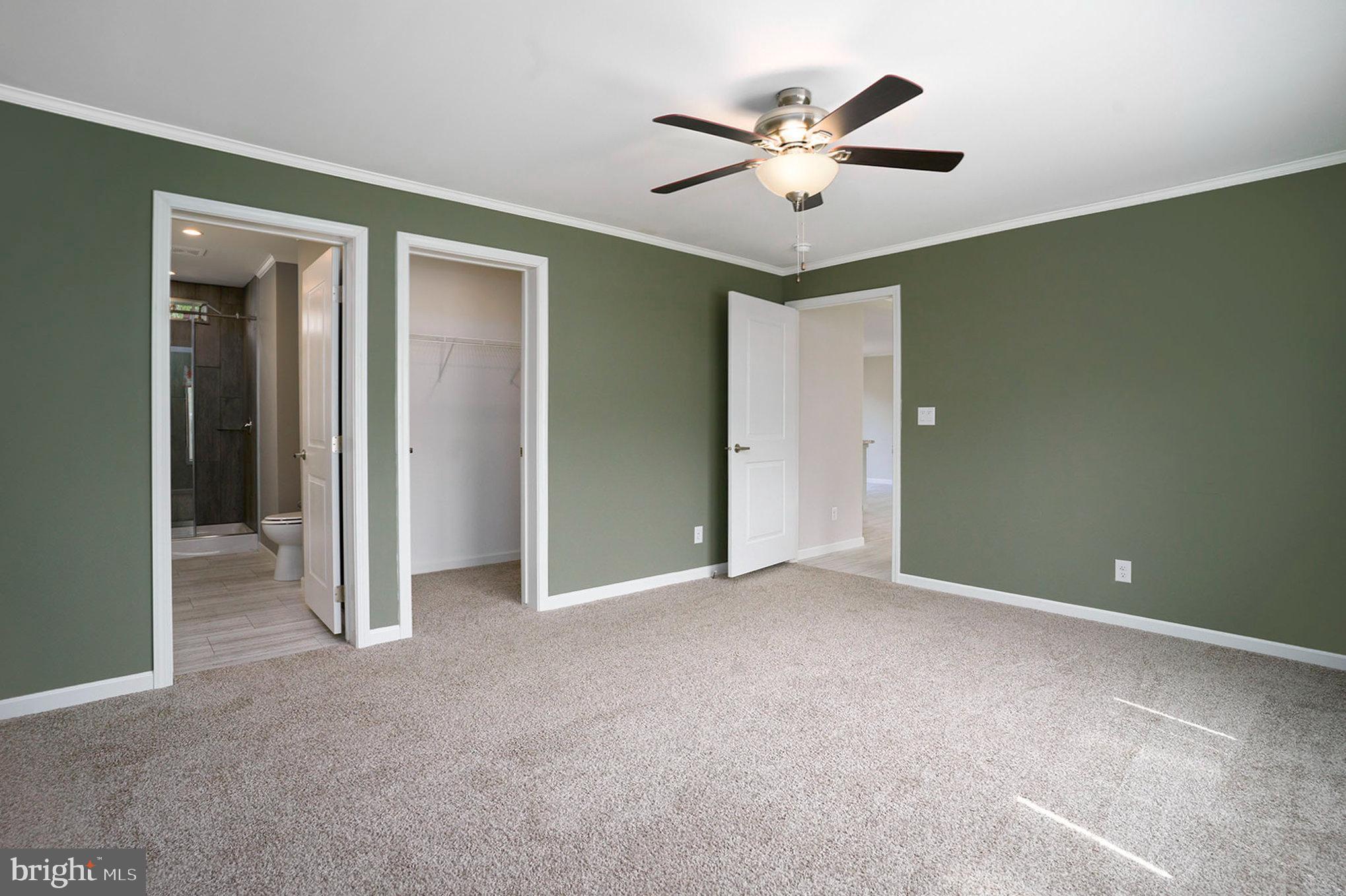 VILLAGE GREEN - Residential