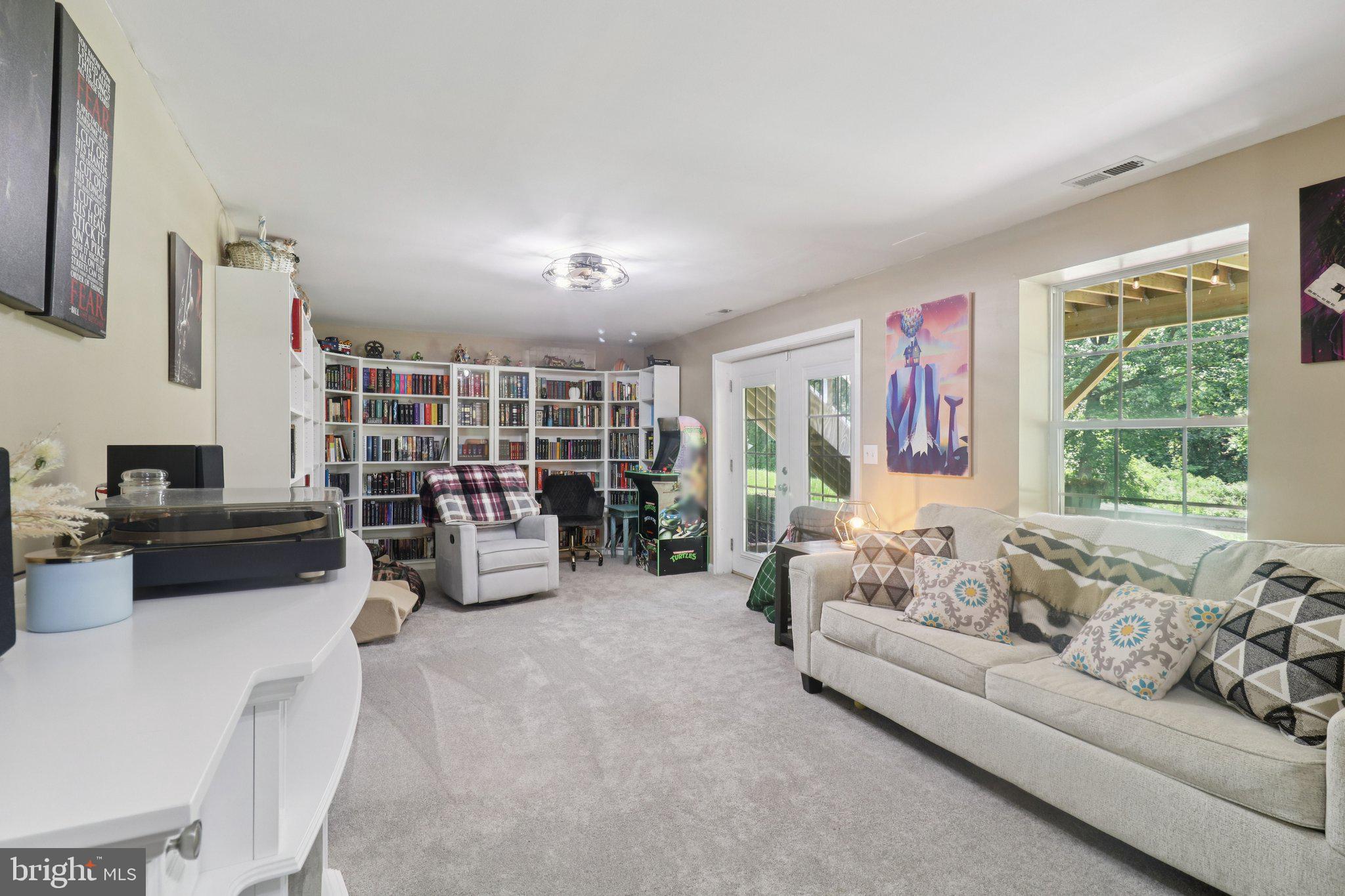 ARBOR GREENE - Residential