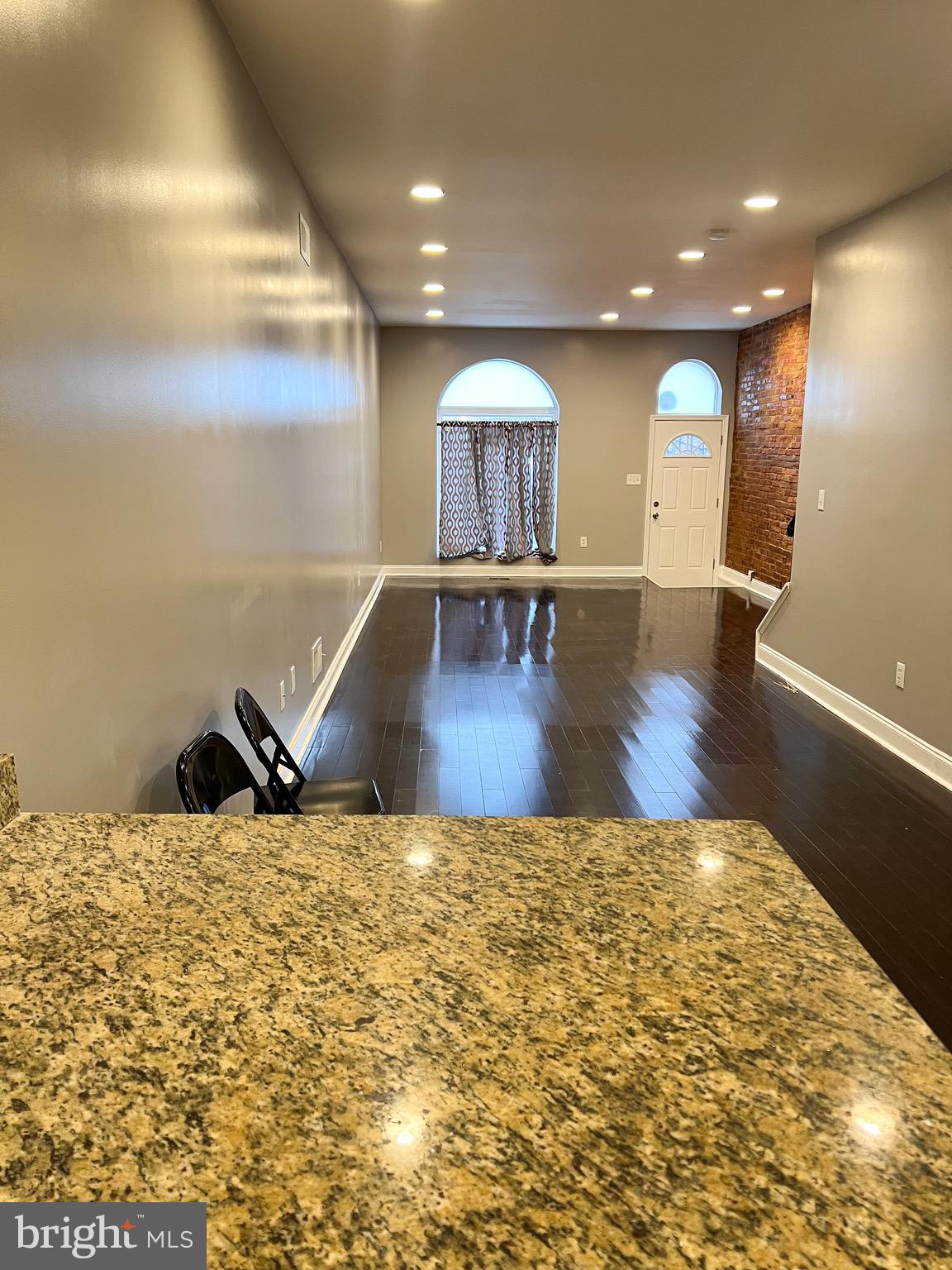 HIGHLANDTOWN - Residential