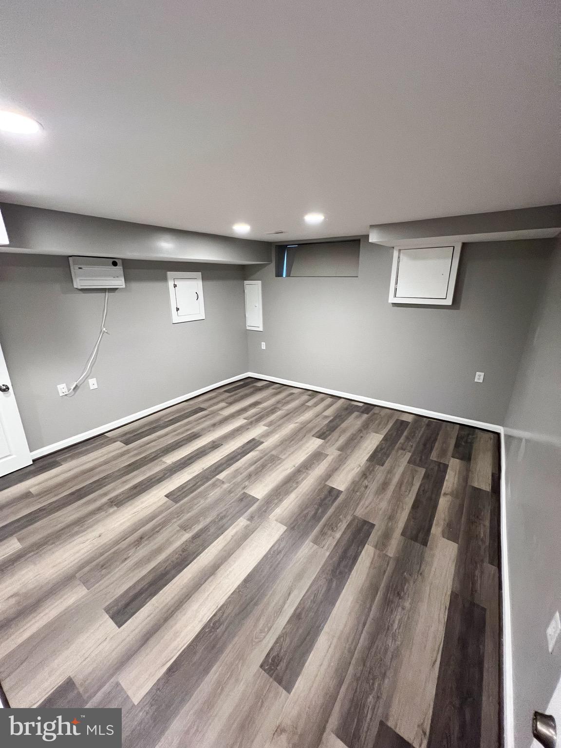 HIGHLANDTOWN - Residential